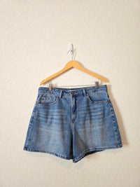 Ava Lane Denim Shorts (1X)