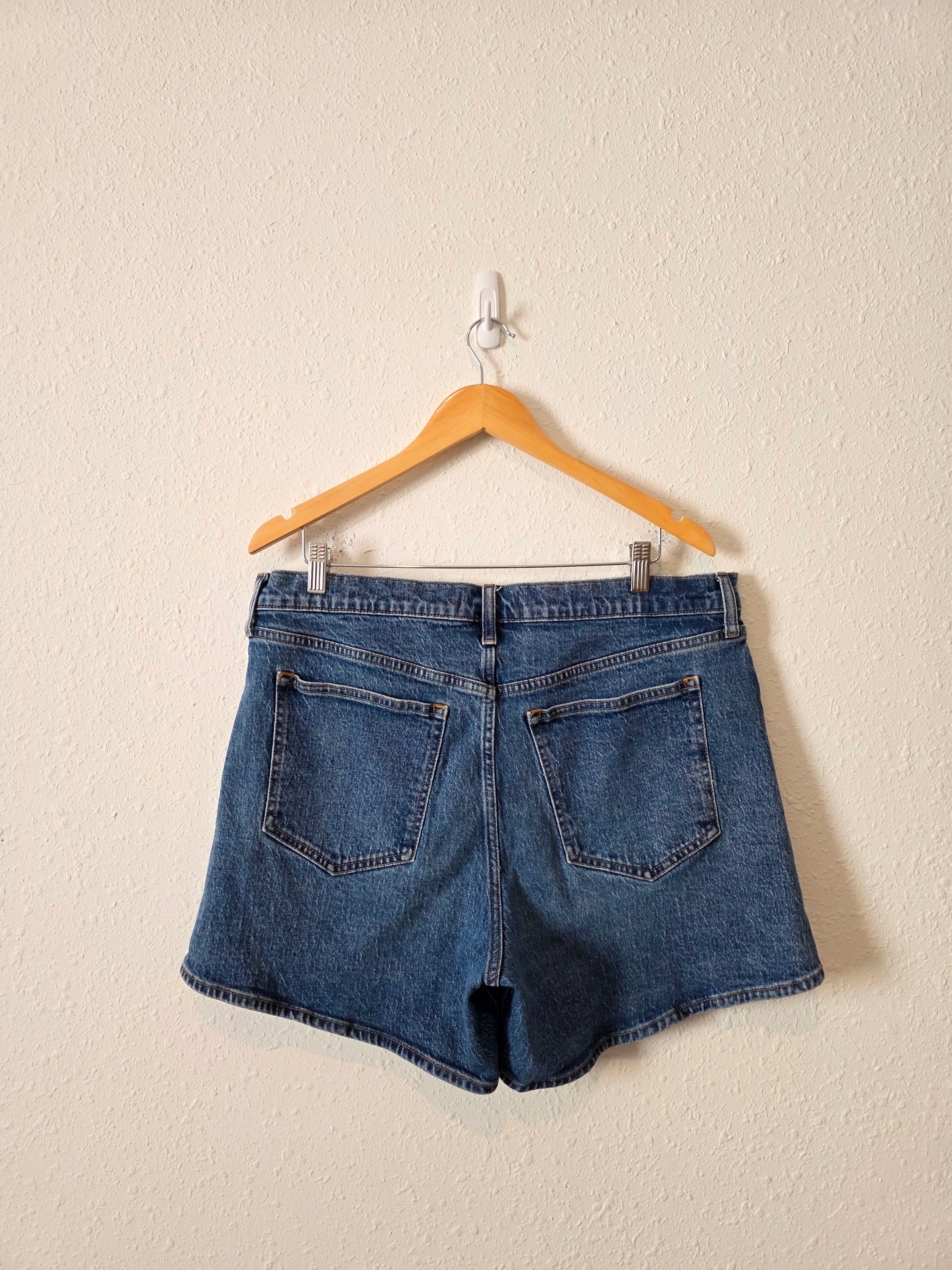 Abercrombie High Rise Dad Short (33)