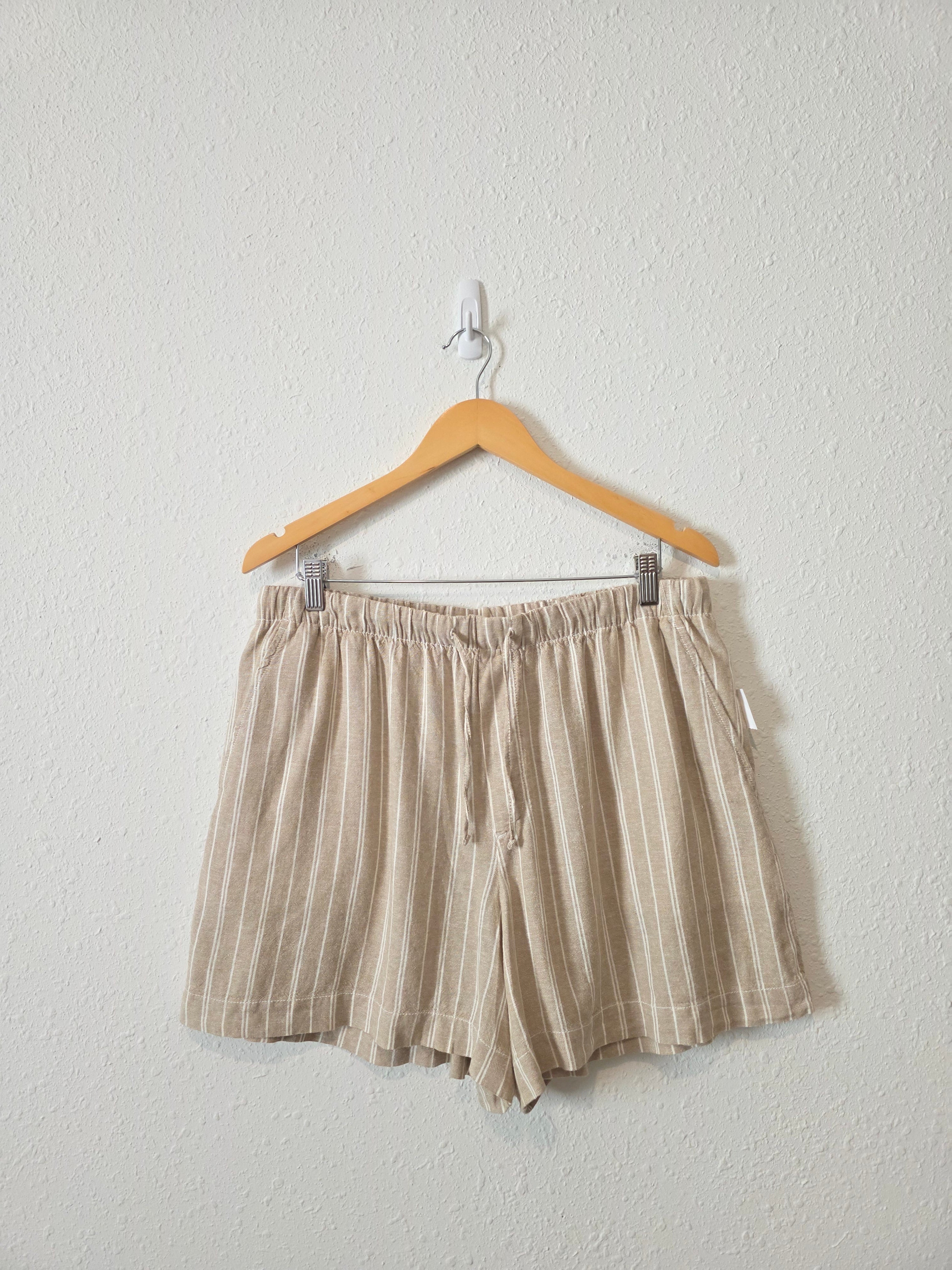 NEW Gap Linen Blend Striped Shorts (L)