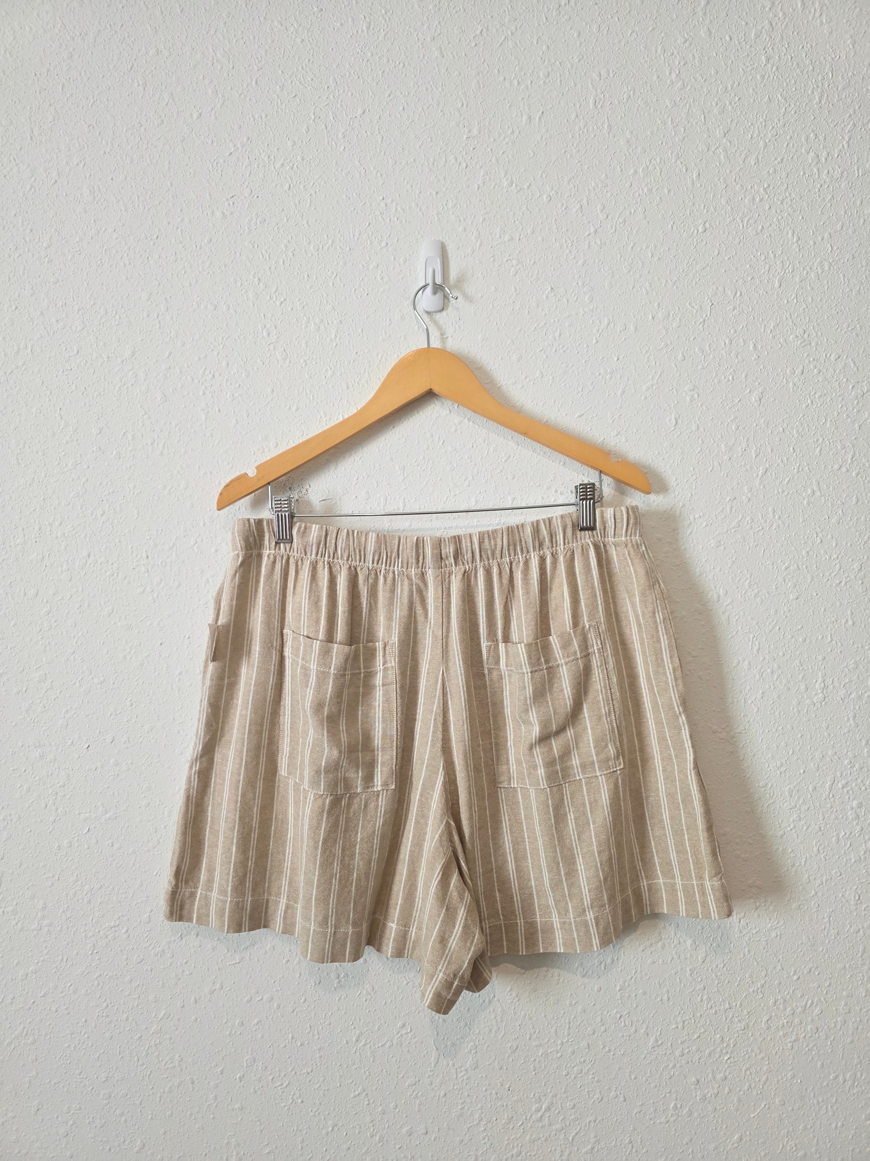 NEW Gap Linen Blend Striped Shorts (L)