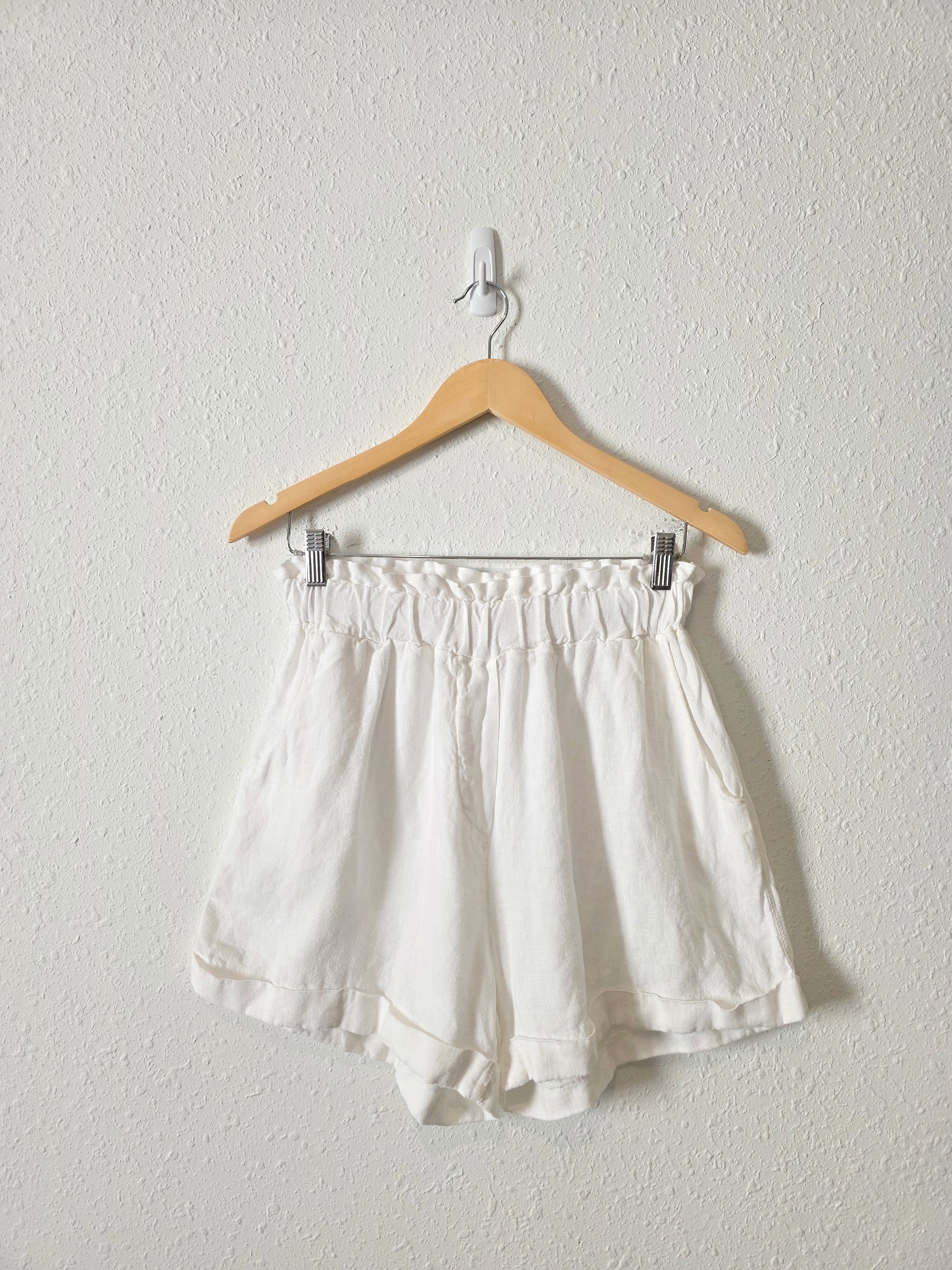 White High Rise Linen Shorts (M/L)