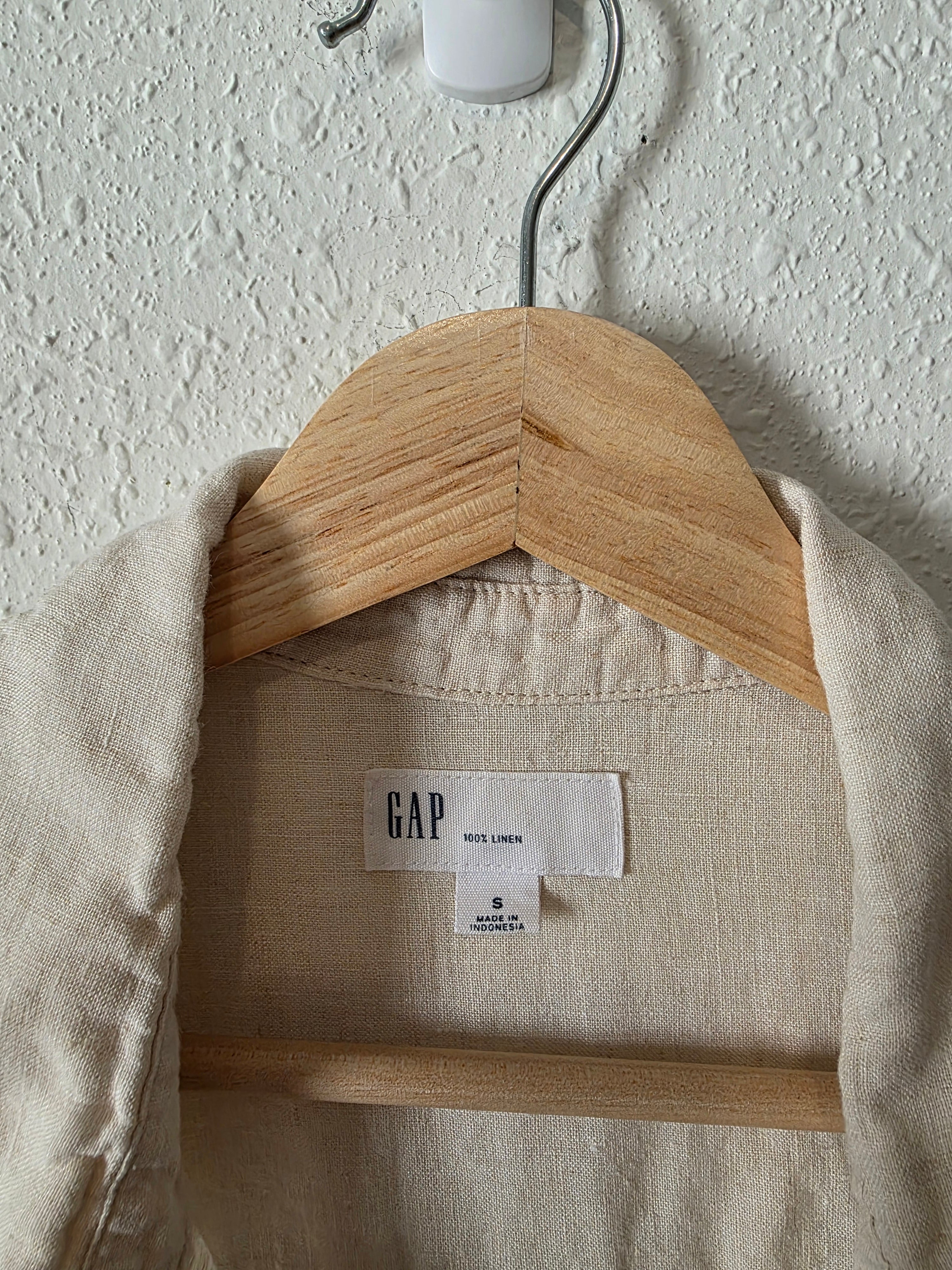 Gap Oat Linen Button Up (S)
