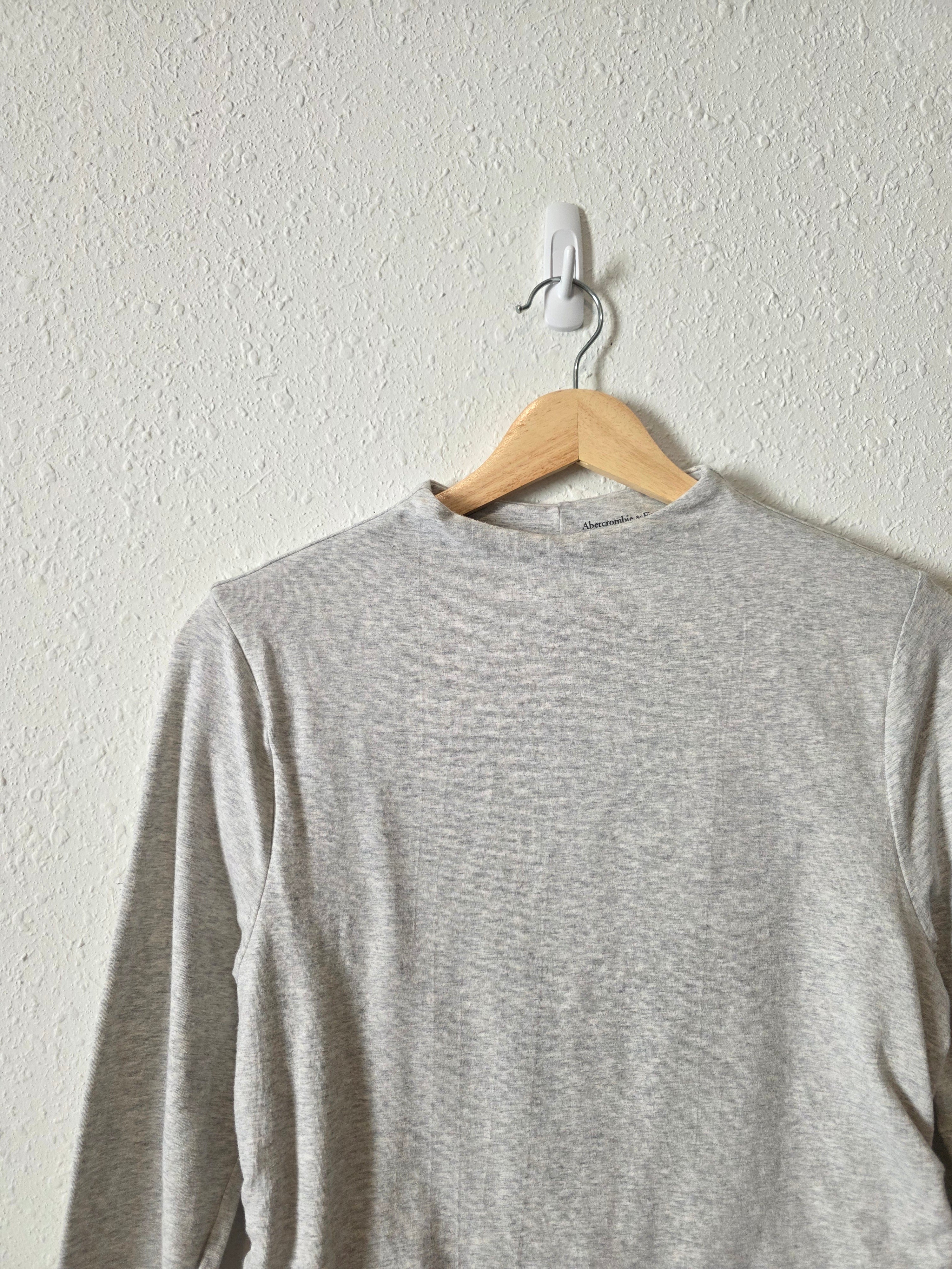 Abercrombie Gray Mock Neck Top (L)