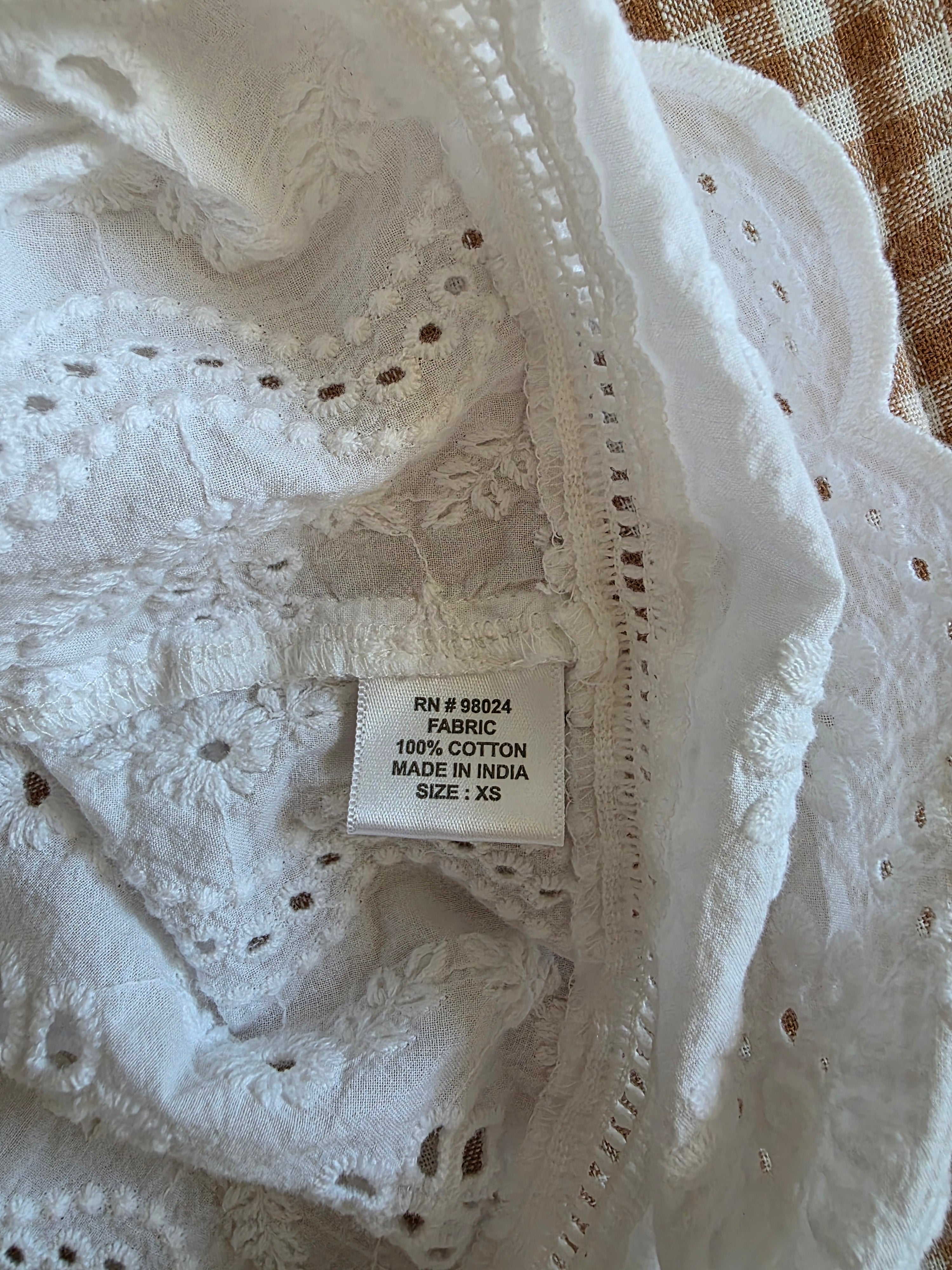 Floral Eyelet Button Back Top (XS)