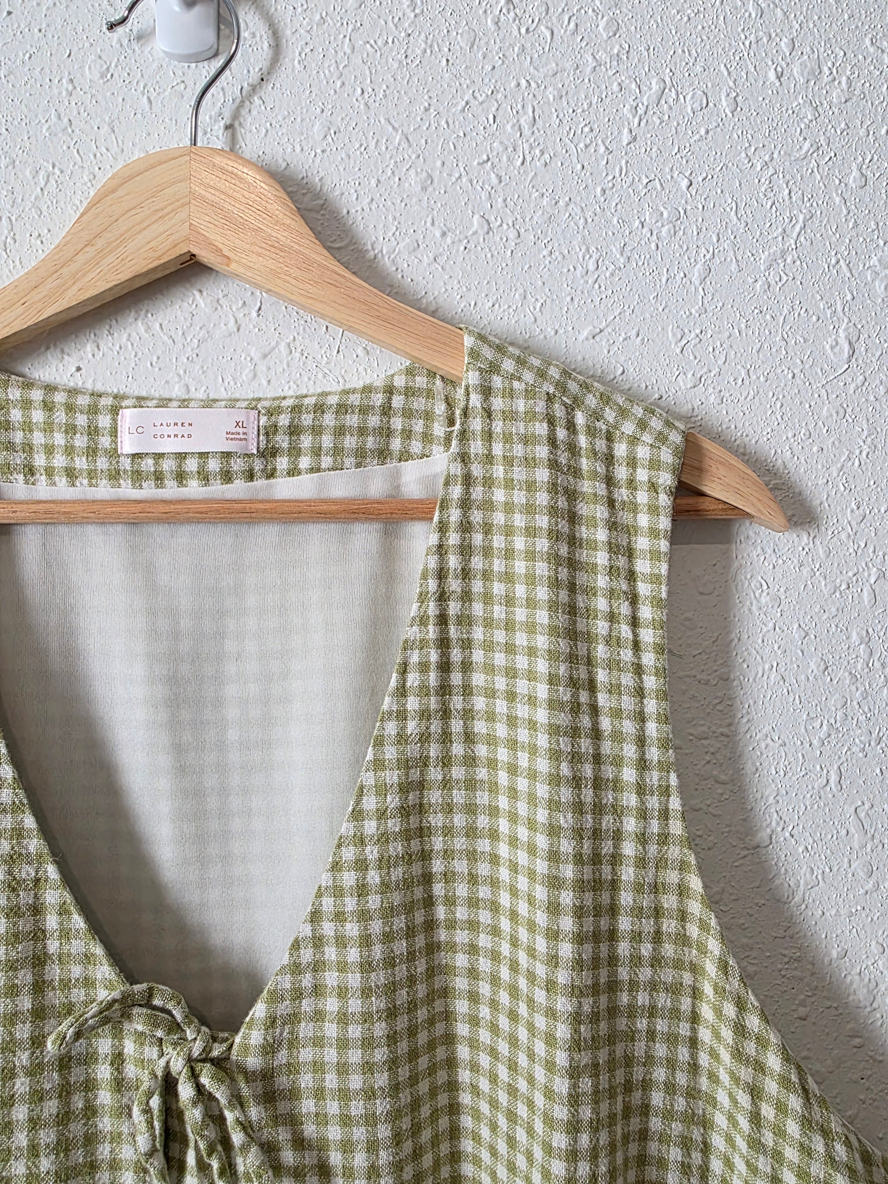 Gingham Linen Tie Front Top (XL)