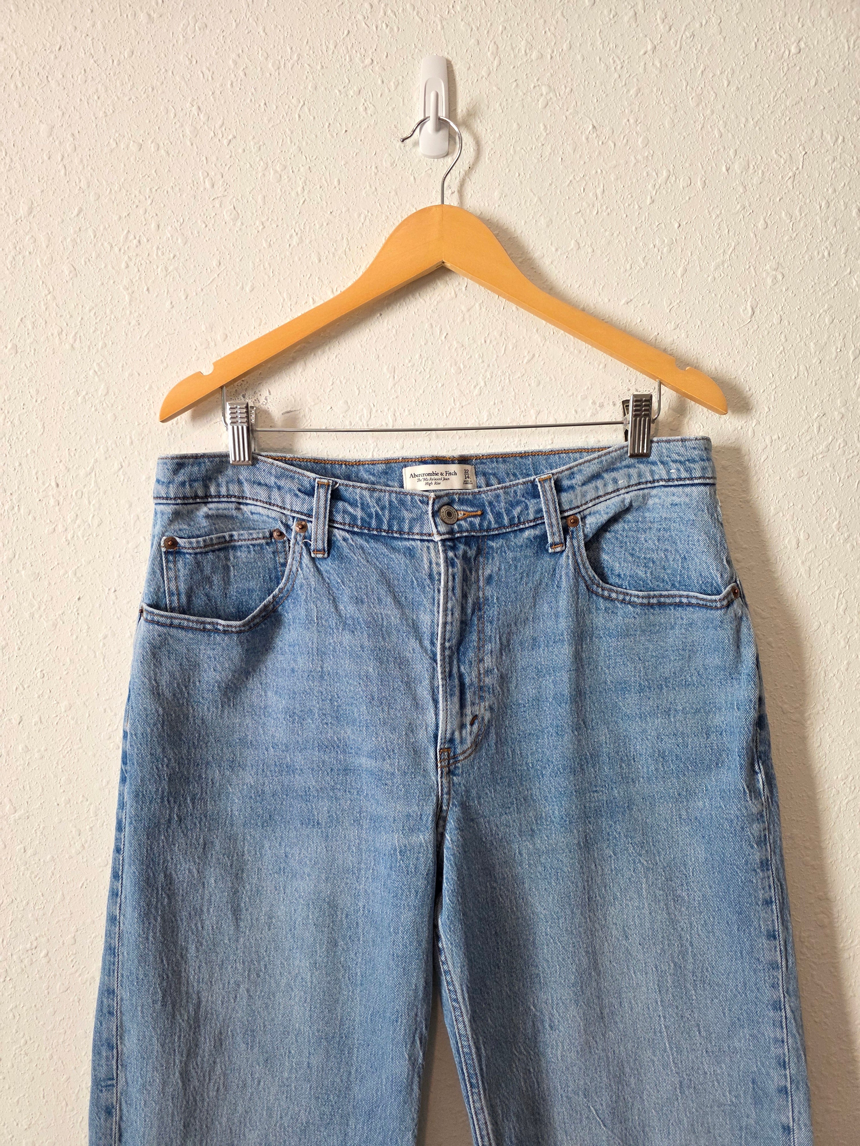 Abercrombie 90s Relaxed Jeans (32/14 long)
