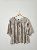 Neutral Floral Smocked Top (XL)