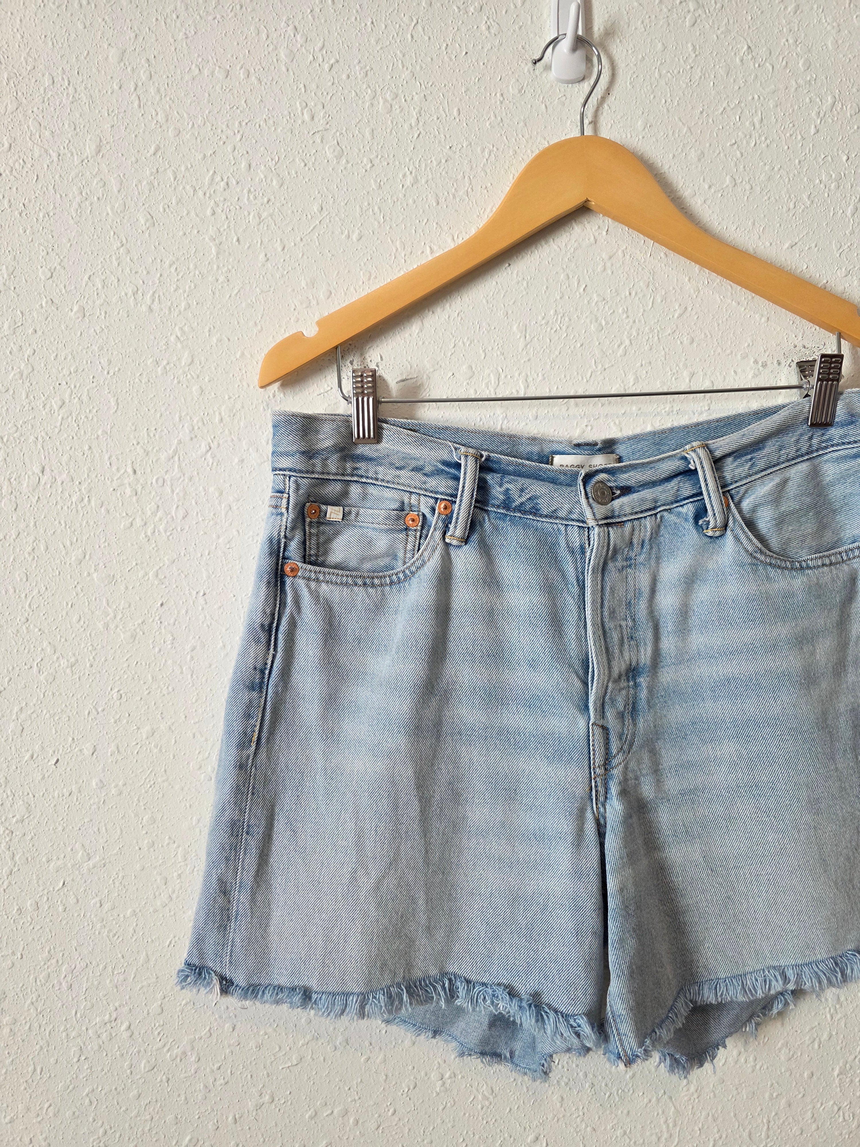 Light Wash Baggy Shorts (27)