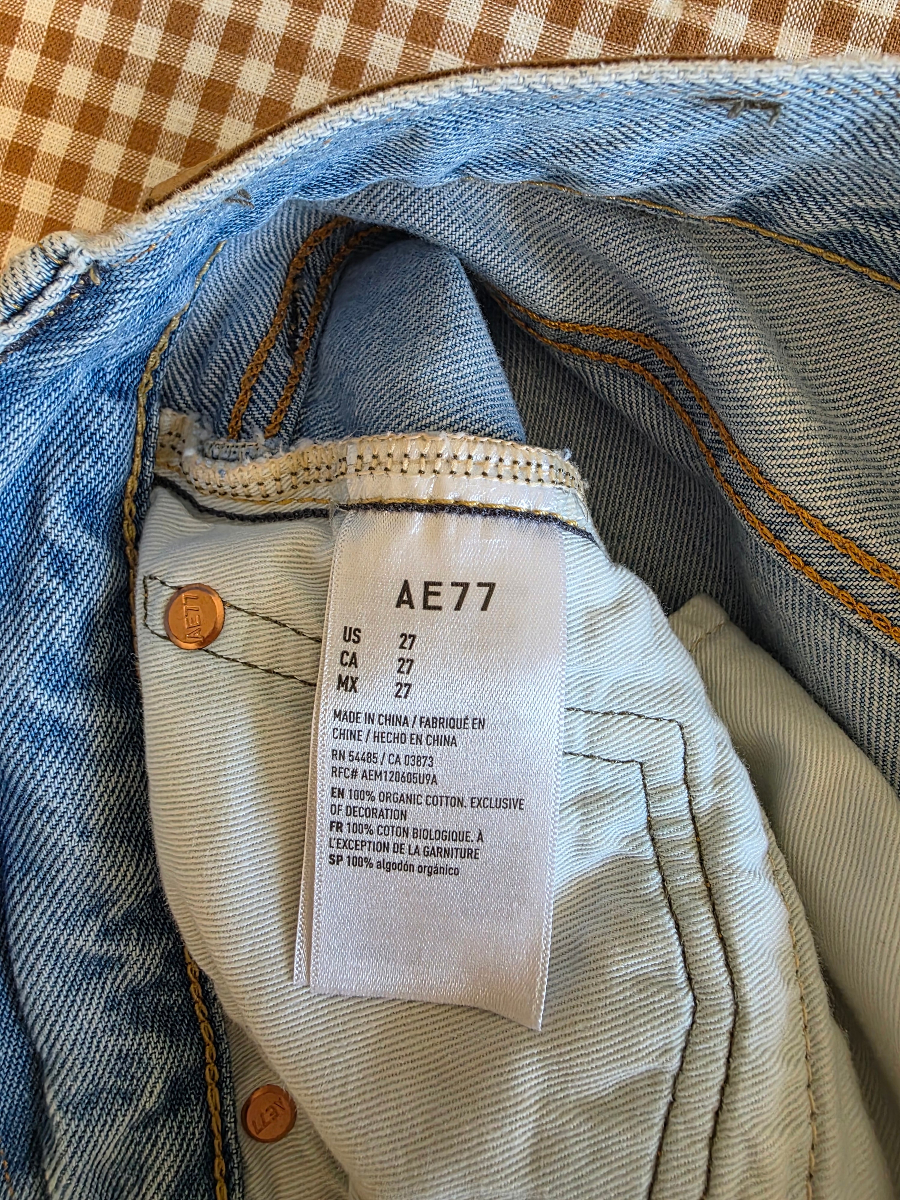 Light Wash Baggy Shorts (27)