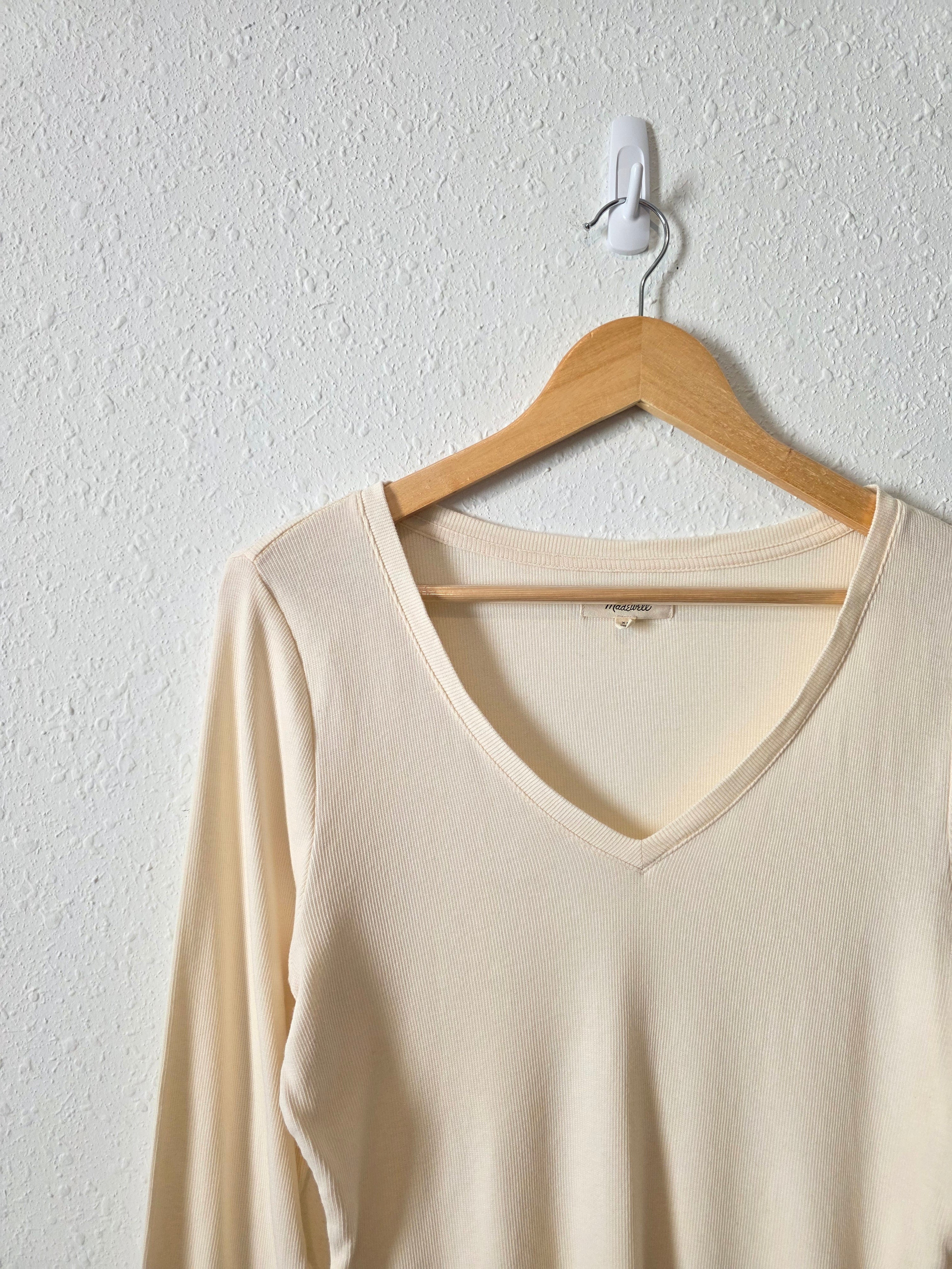 Madewell Ribbed V Neck Tee (XL)