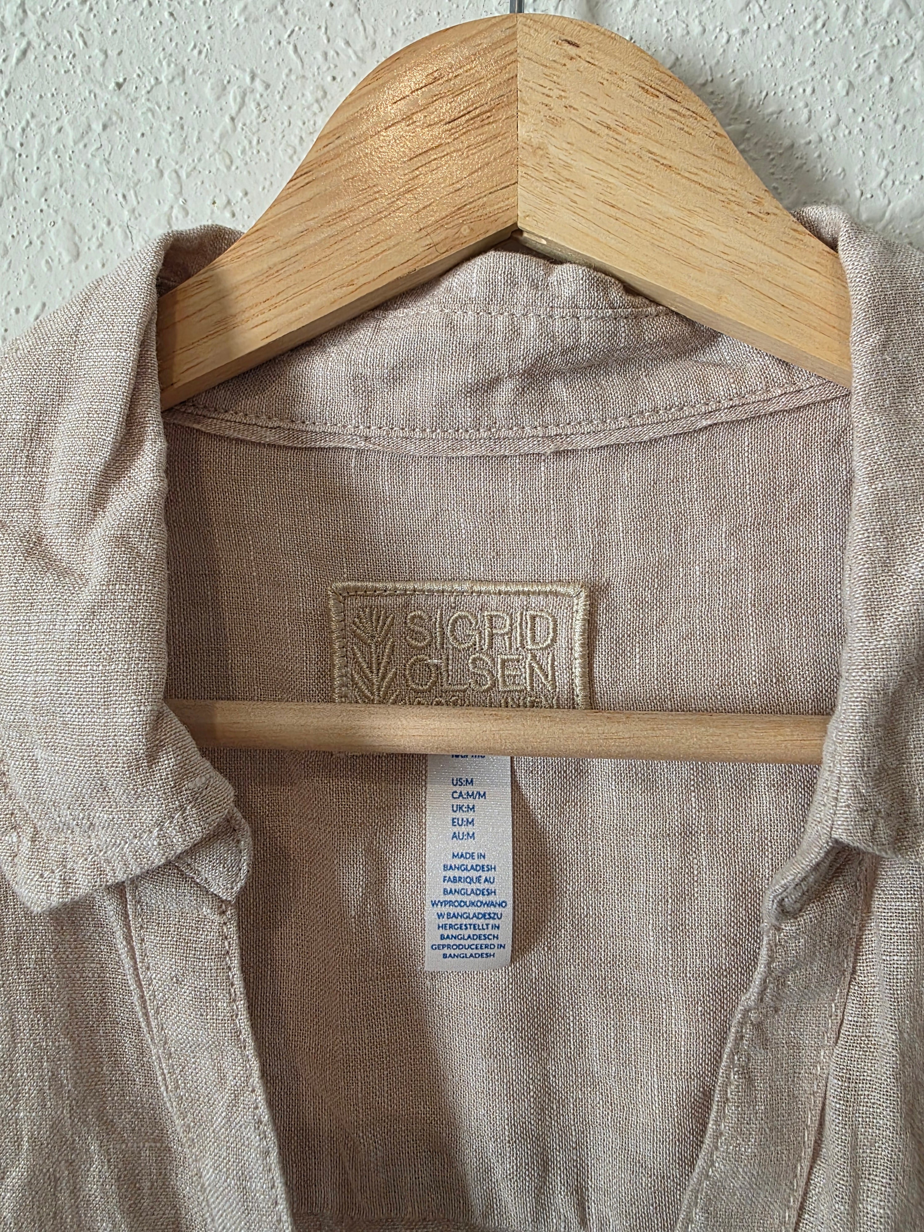 Neutral Linen Button Up Shirt (M)