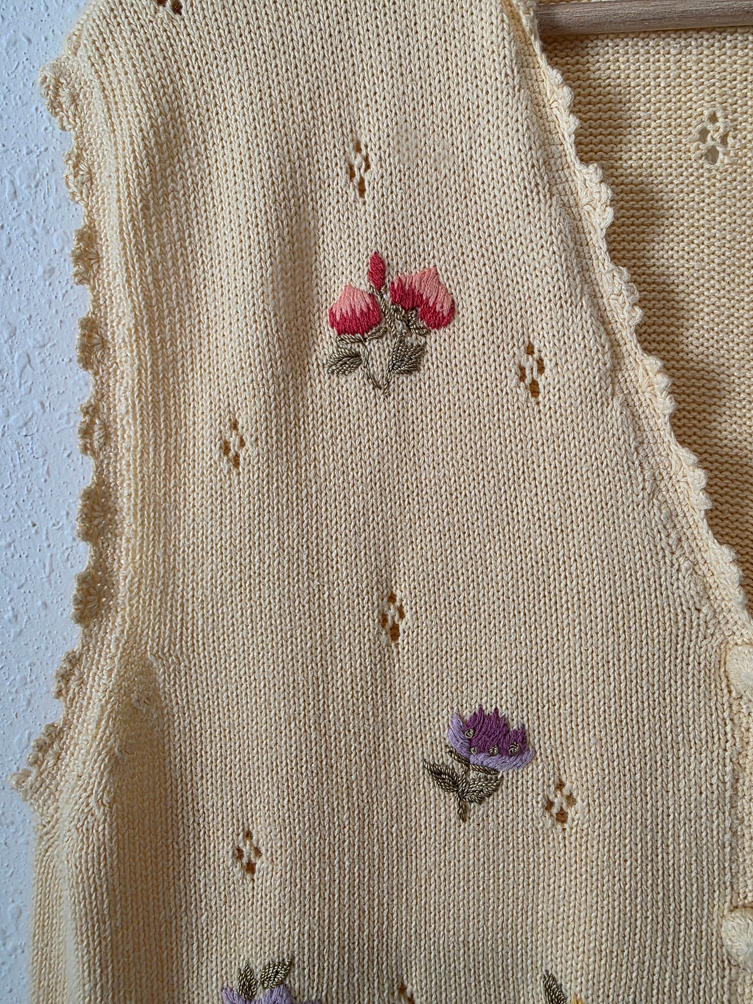 Vintage Floral Embroidered Vest (L)