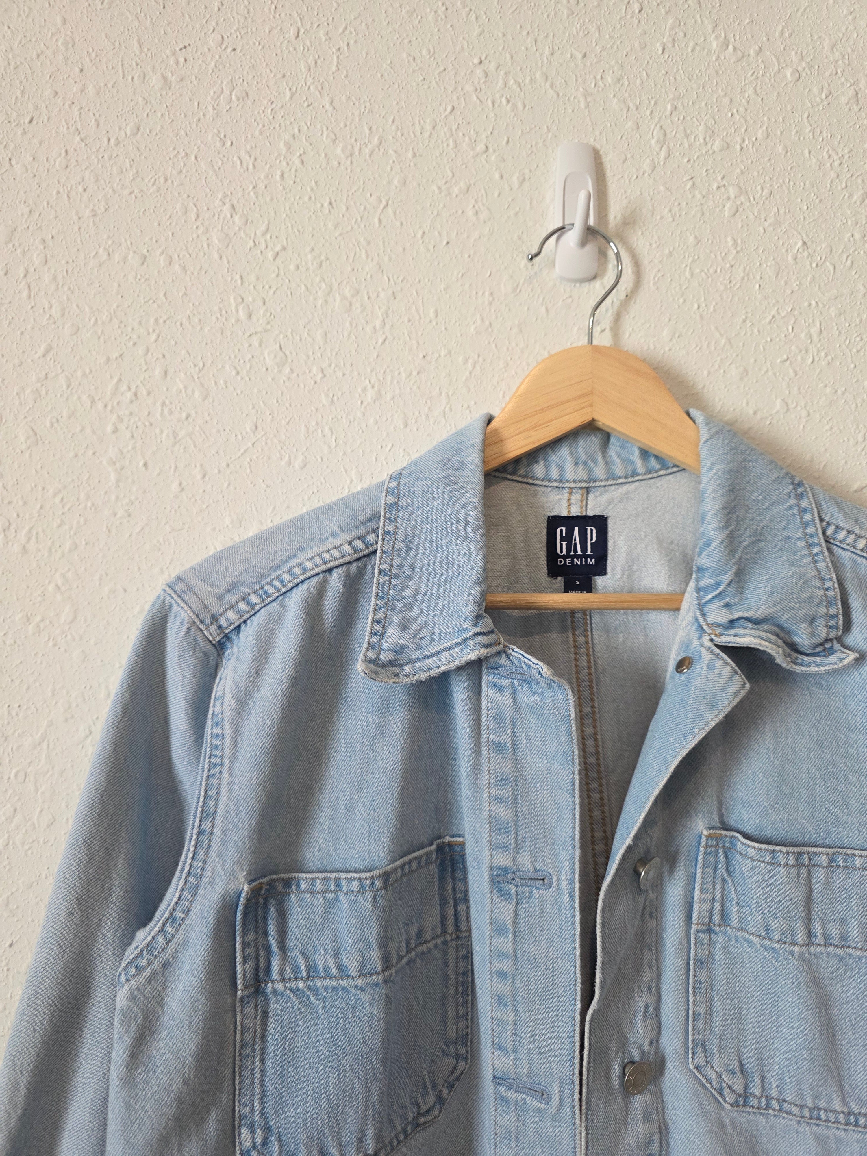 Gap Light Wash Denim Jacket (S)