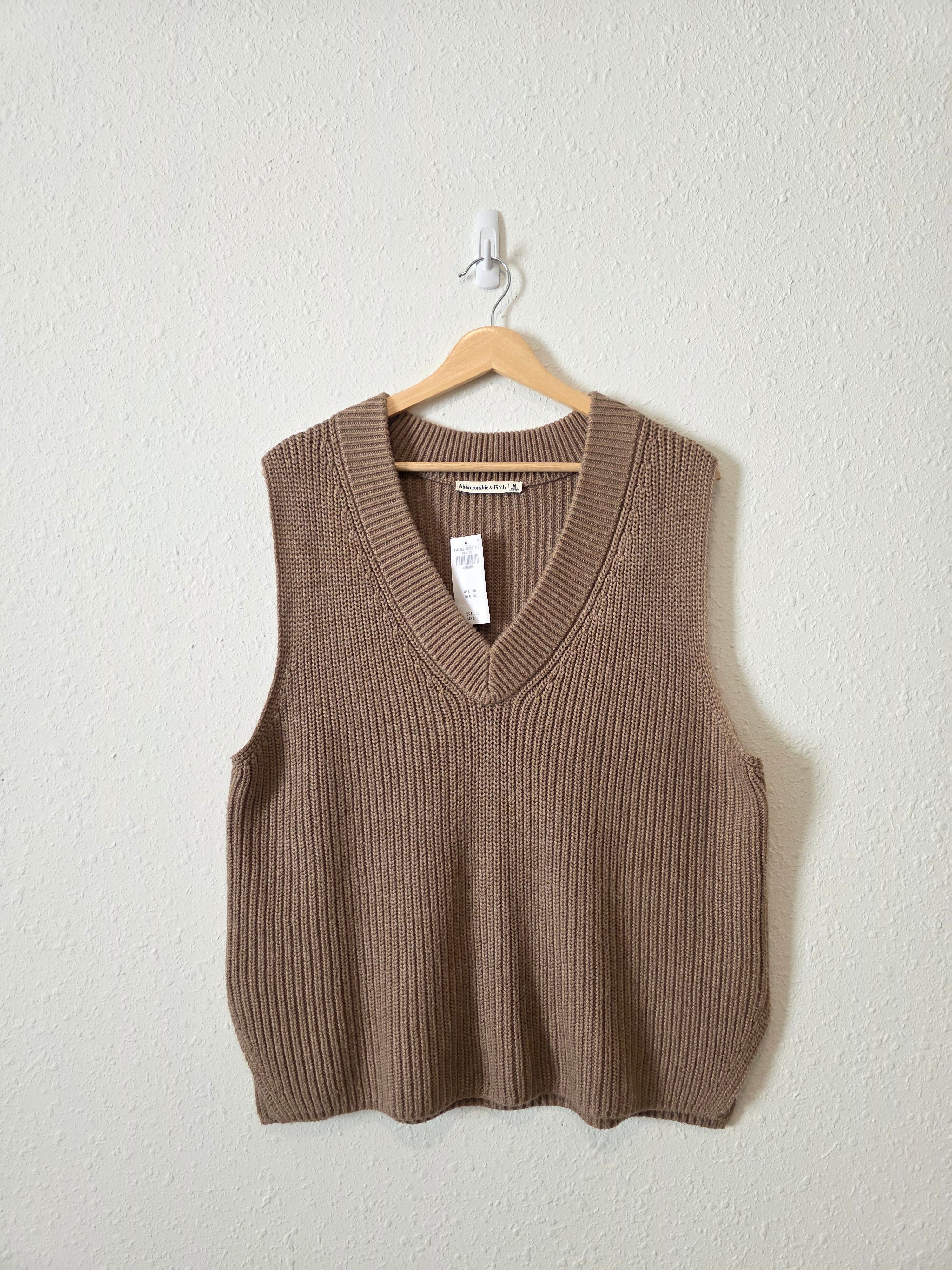 NEW Abercrombie Sweater Vest (M)