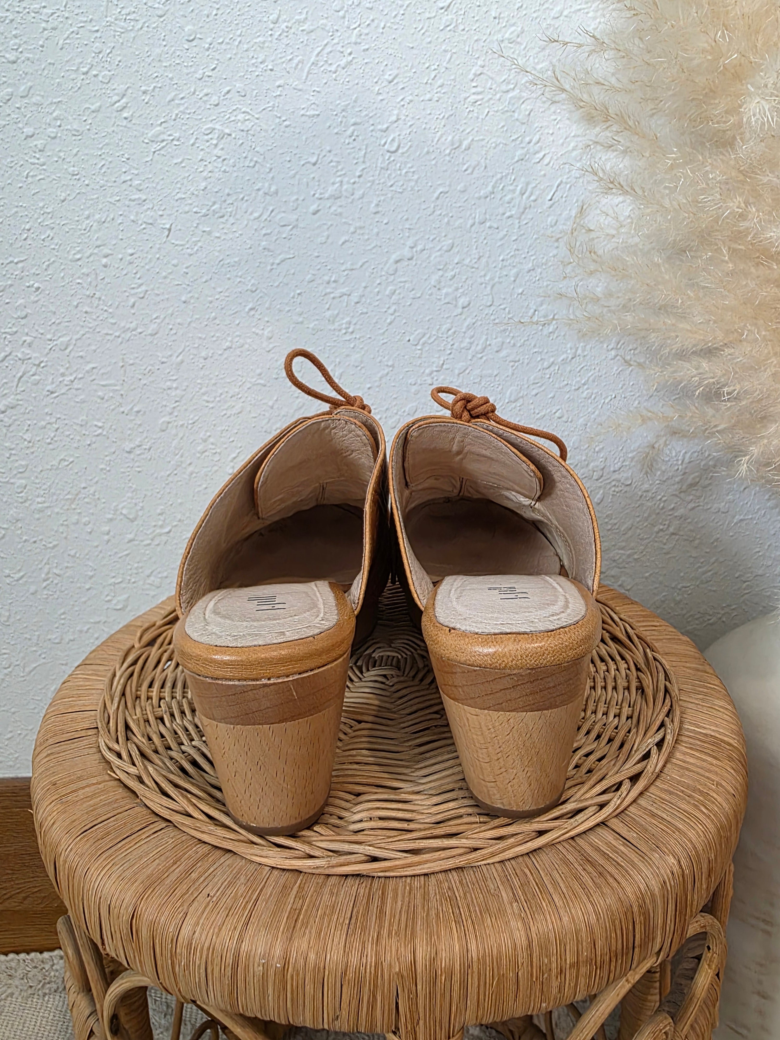 Vintage J.Jill Leather Clogs (9)