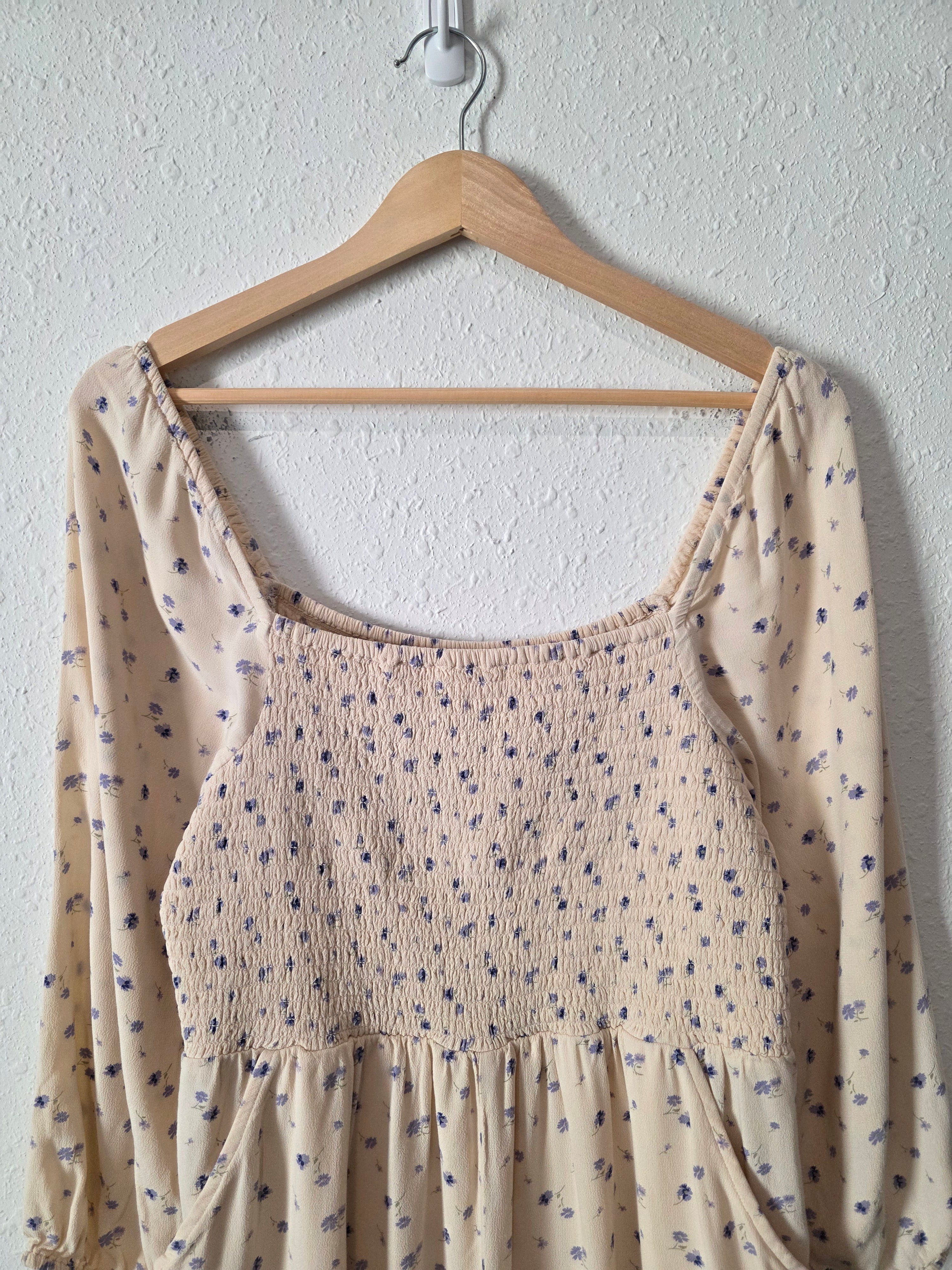 Dainty Floral Smocked Romper (M)