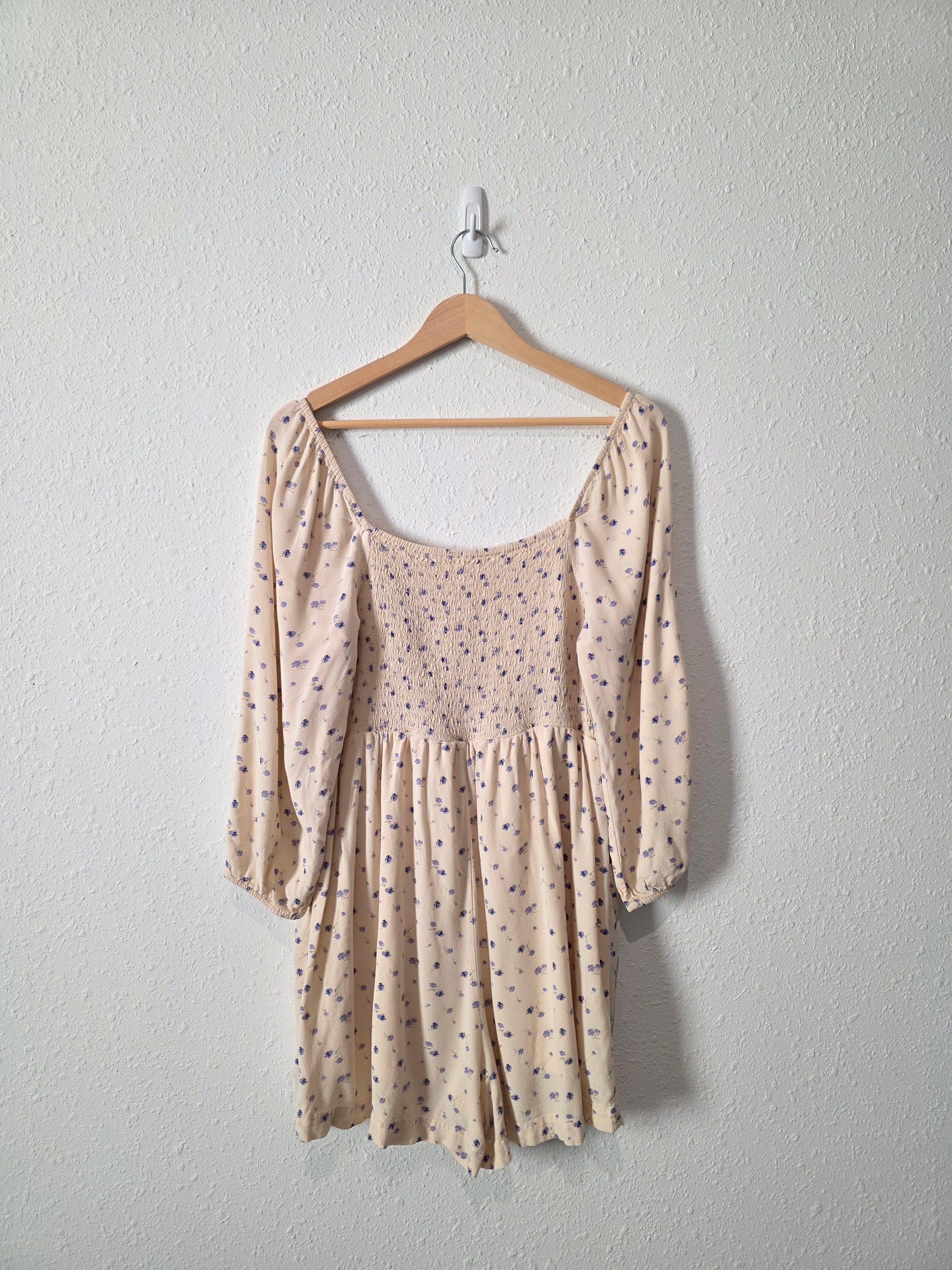 Dainty Floral Smocked Romper (M)