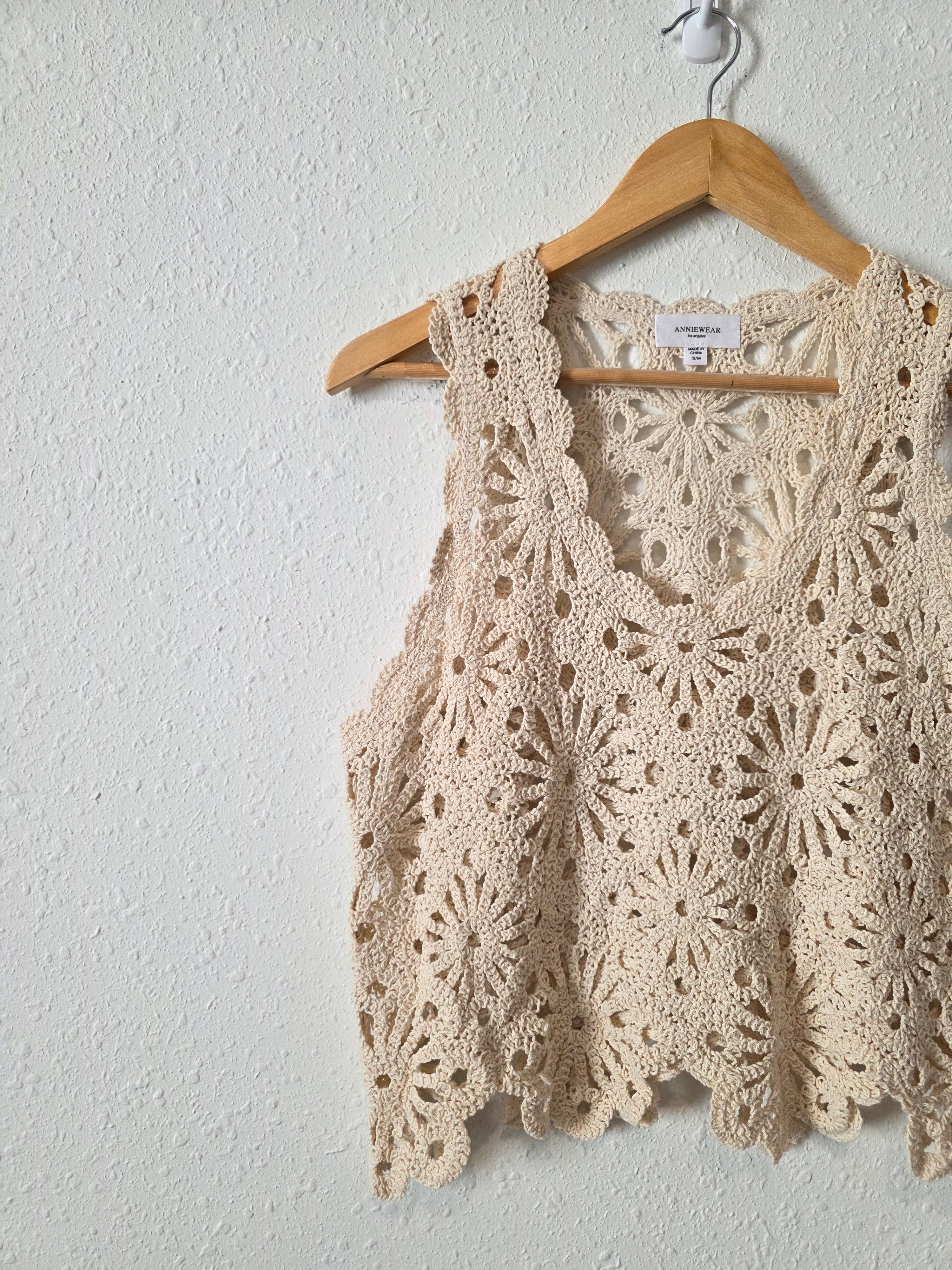 Anniewear Floral Crochet Top (S/M)