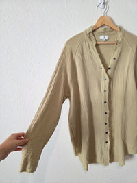 Light Green Cotton Gauze Button Up (M)