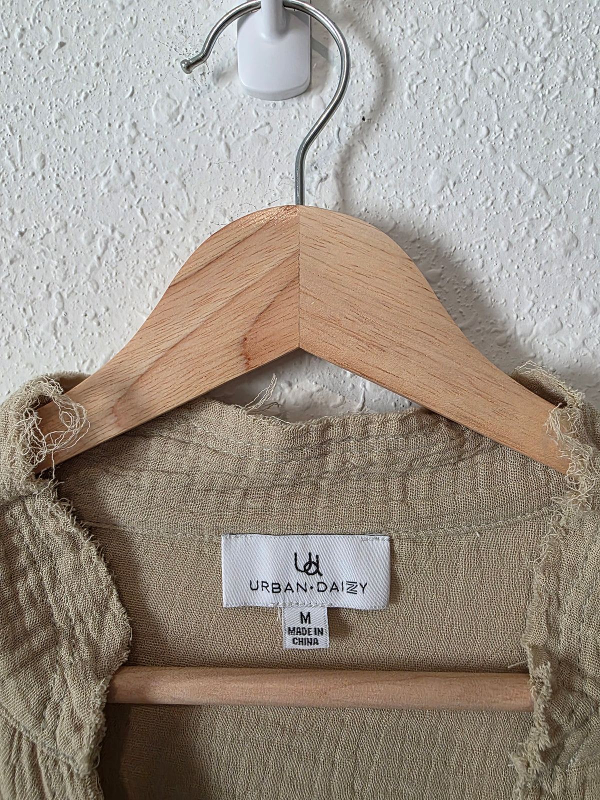 Light Green Cotton Gauze Button Up (M)