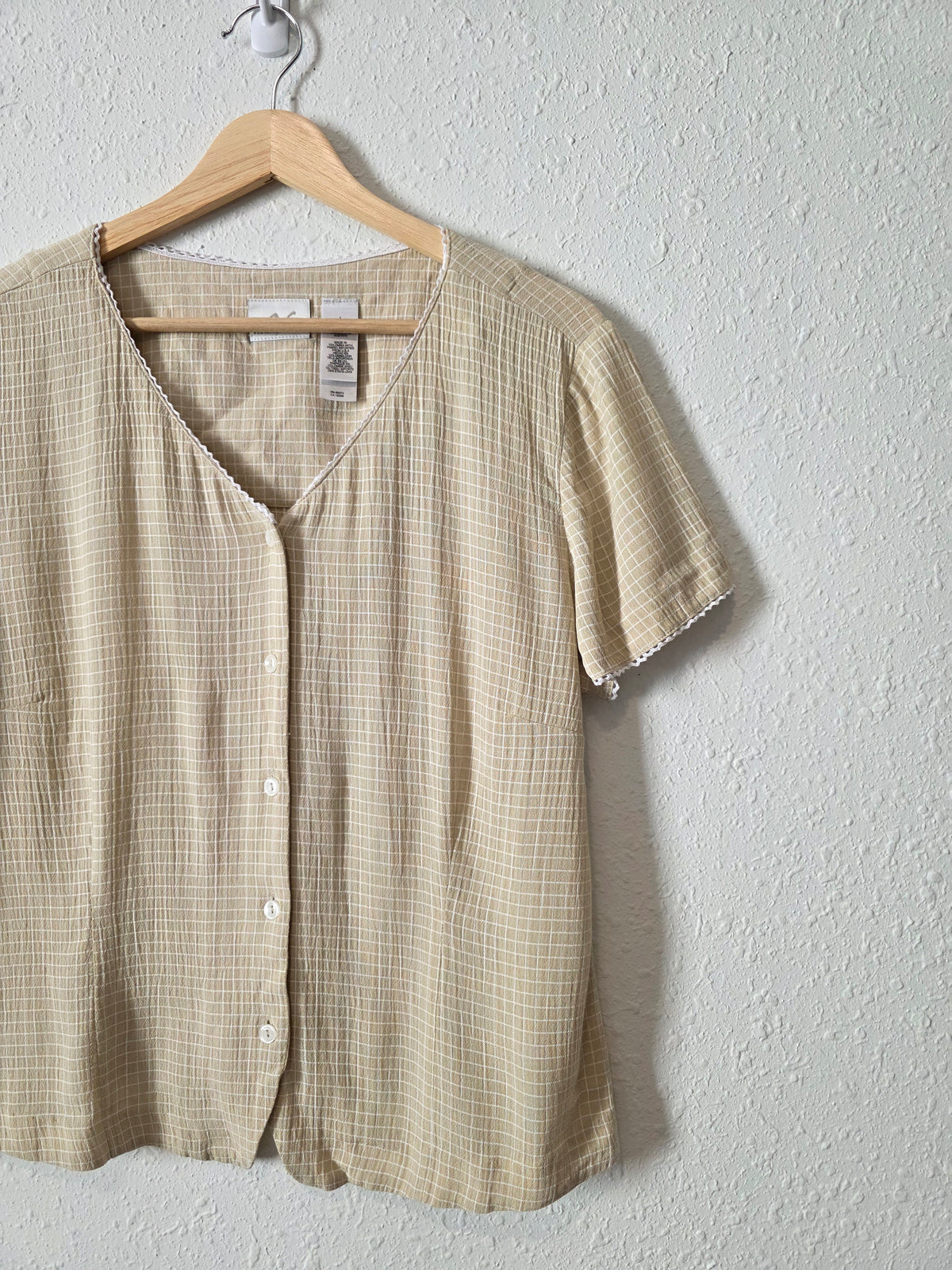 Vintage Checkered Button Front Top (L)