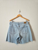 AE Light Wash Relaxed Denim Shorts (8)