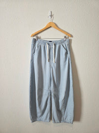 Gap Striped Horseshoe Easy Jeans (XS)