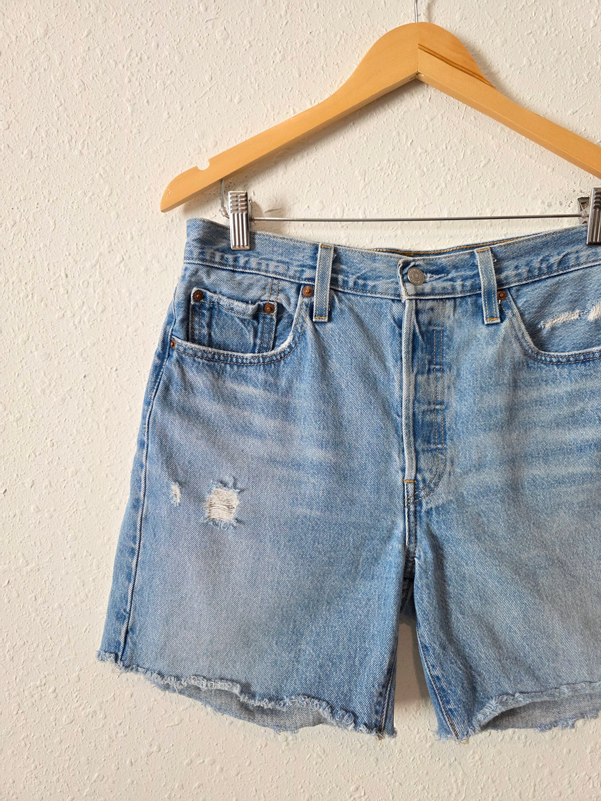 Levi's Mid Length Denim Shorts (29)