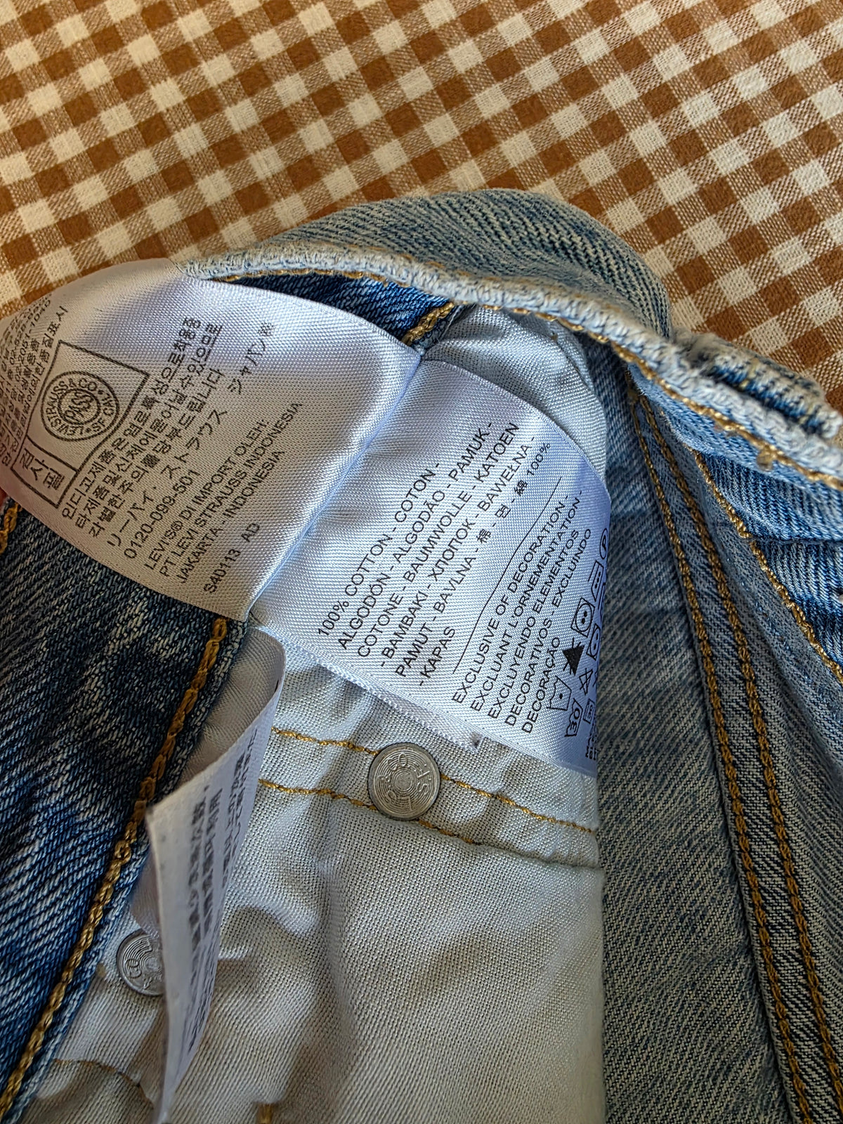 Levi's Mid Length Denim Shorts (29)