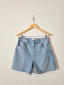 Frame Light Wash Denim Shorts (28)