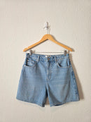 Frame Light Wash Denim Shorts (28)