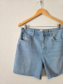 Frame Light Wash Denim Shorts (28)