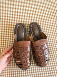 Vintage Leather Fisherman Mules (10)