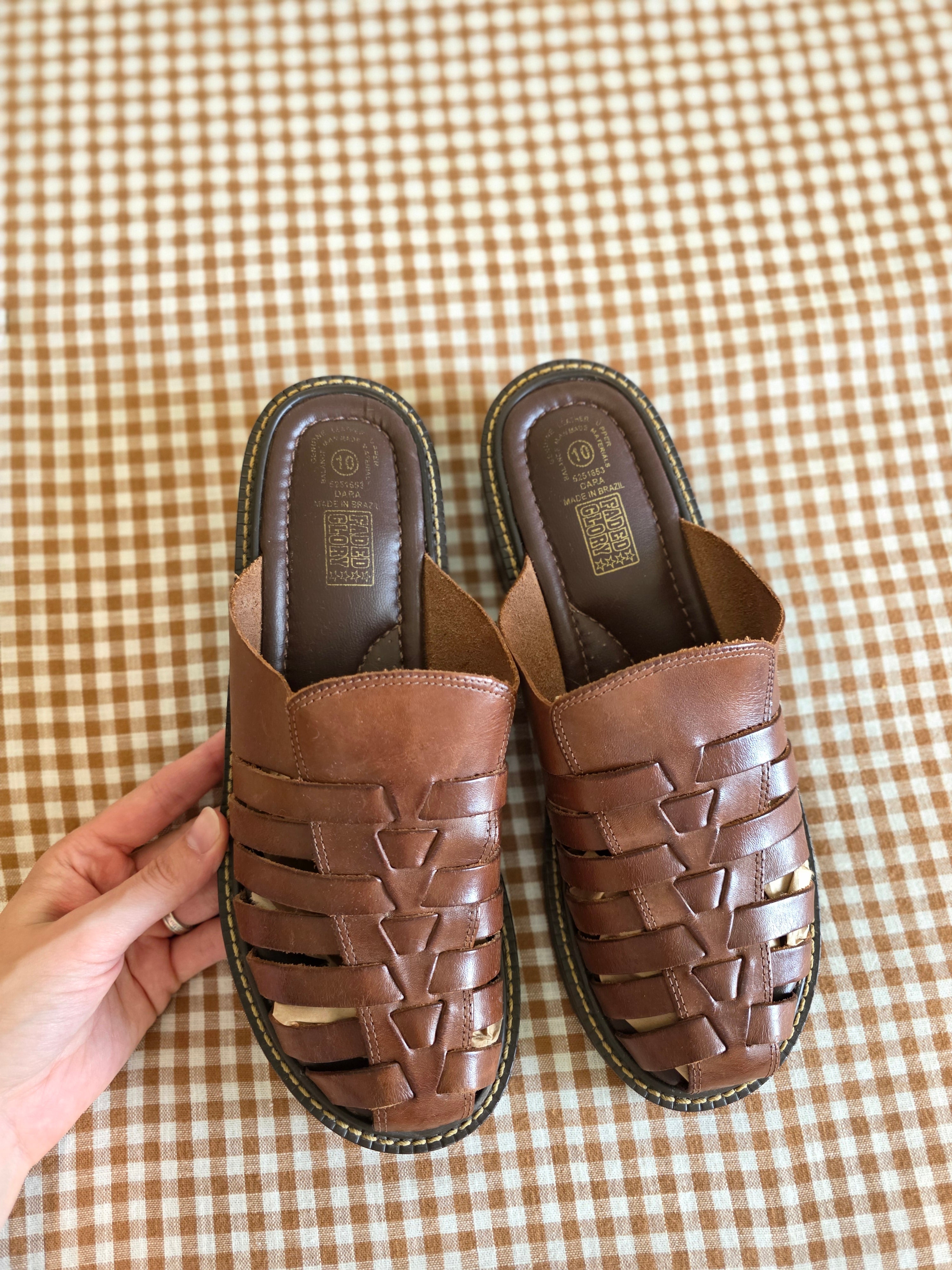 Vintage Leather Fisherman Mules (10)