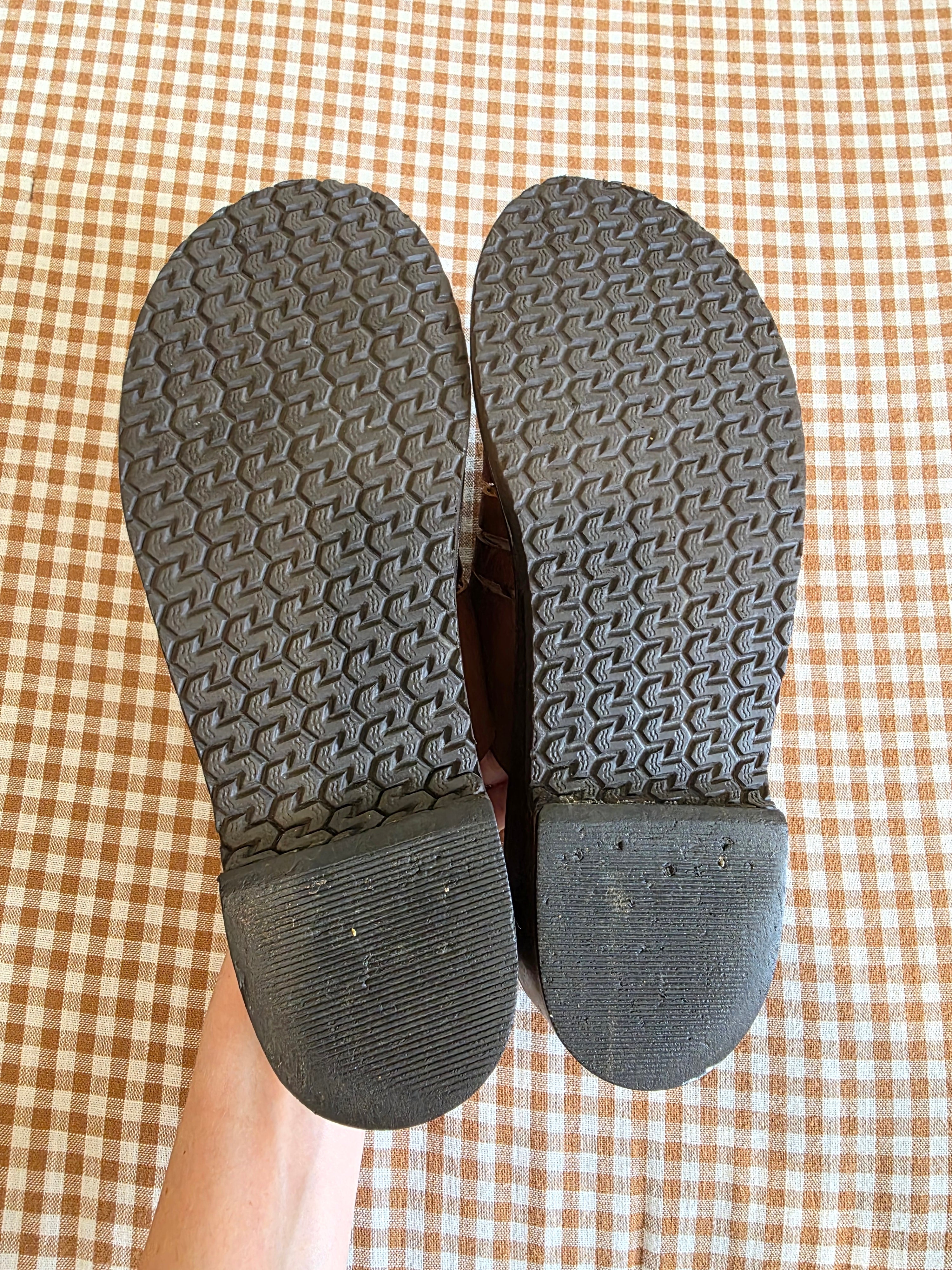 Vintage Leather Fisherman Mules (10)
