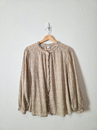 Dainty Floral Button Up Top (M)