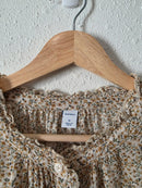Dainty Floral Button Up Top (M)