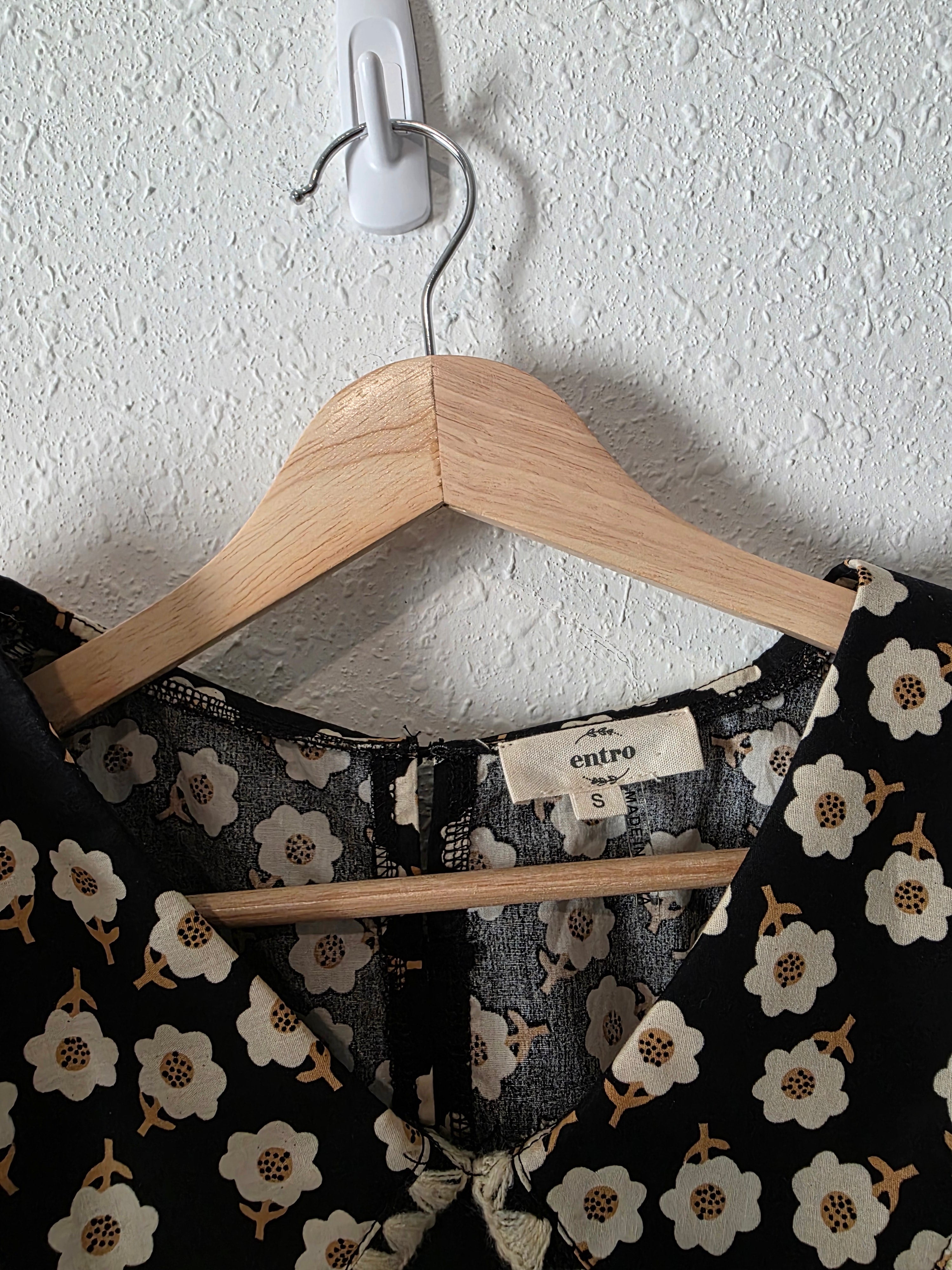 Entro Floral Collared Top (S)