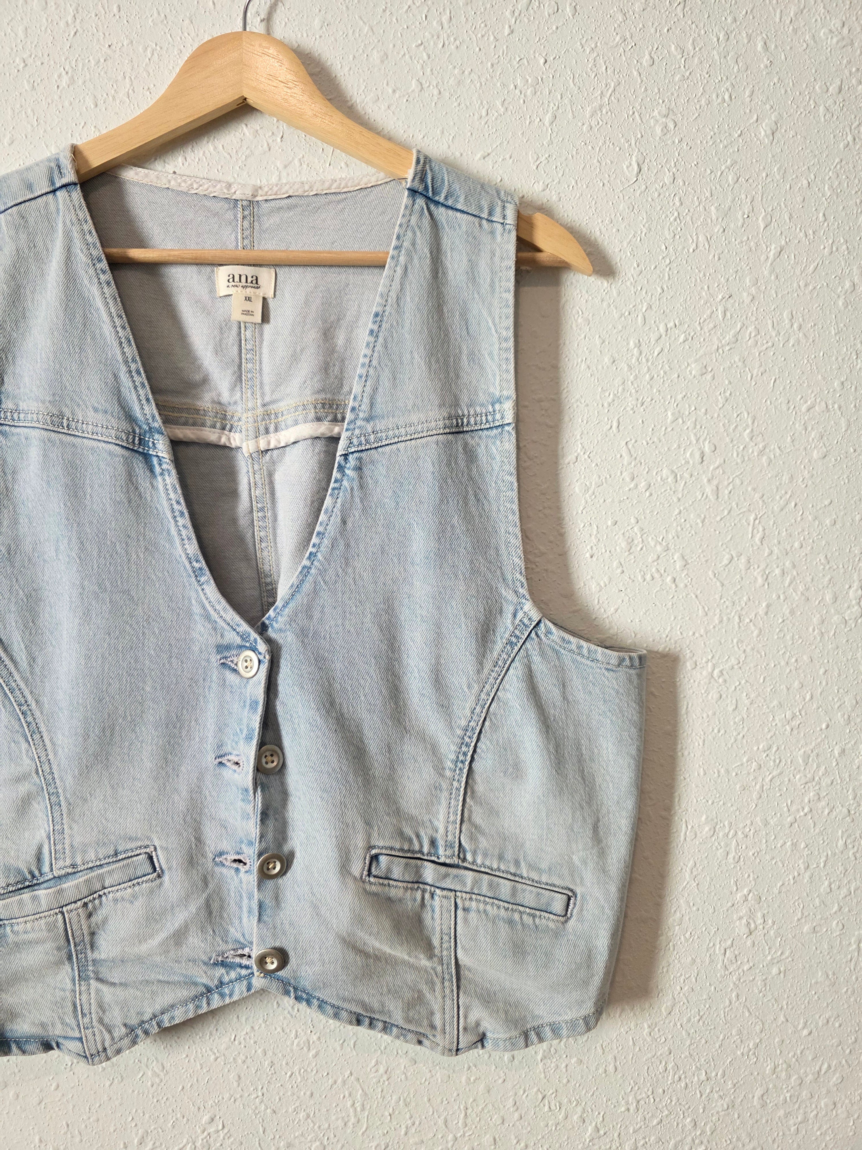 Button Front Denim Vest (XXL)