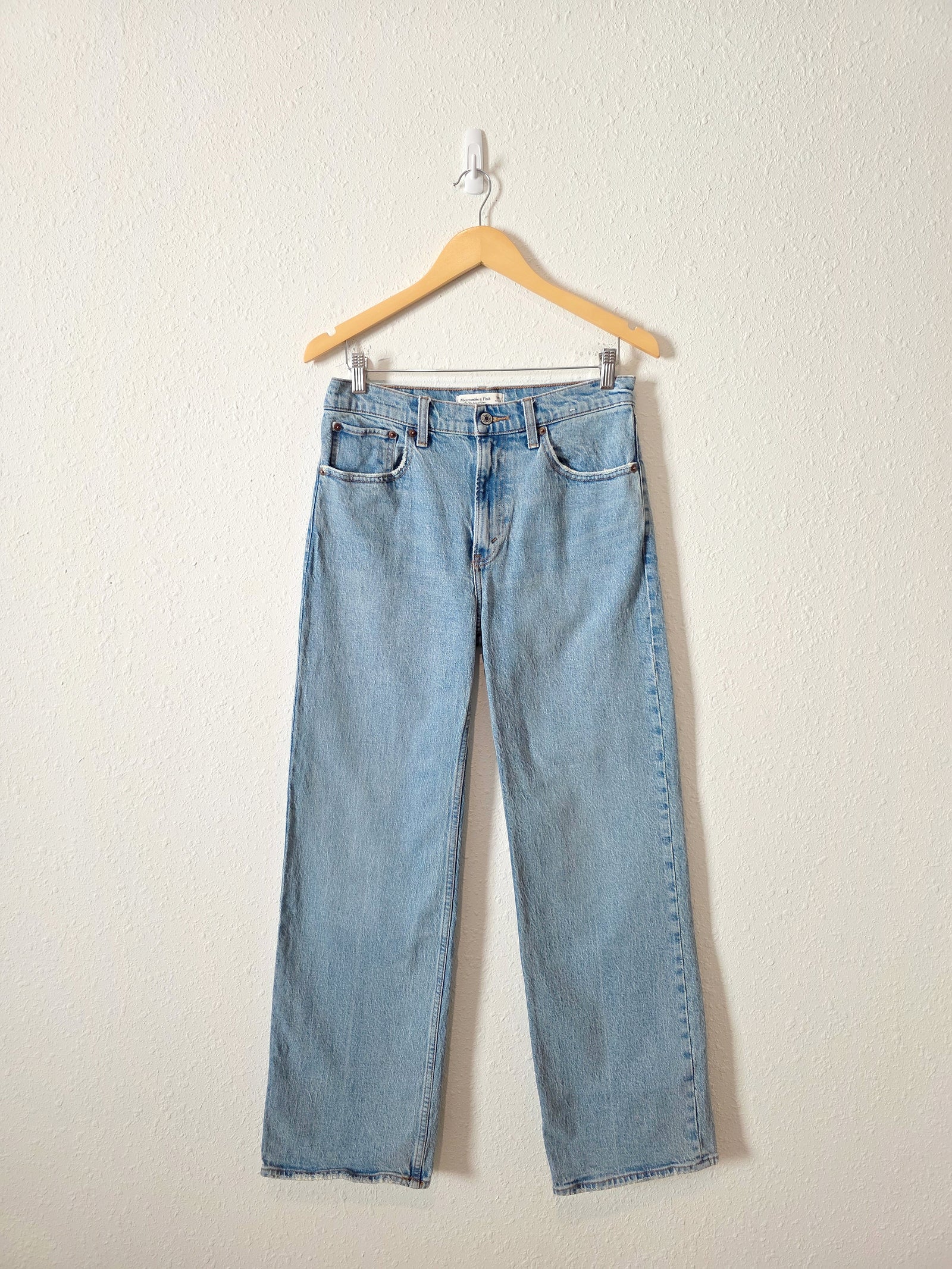 Abercrombie 90s Relaxed Jeans (28)