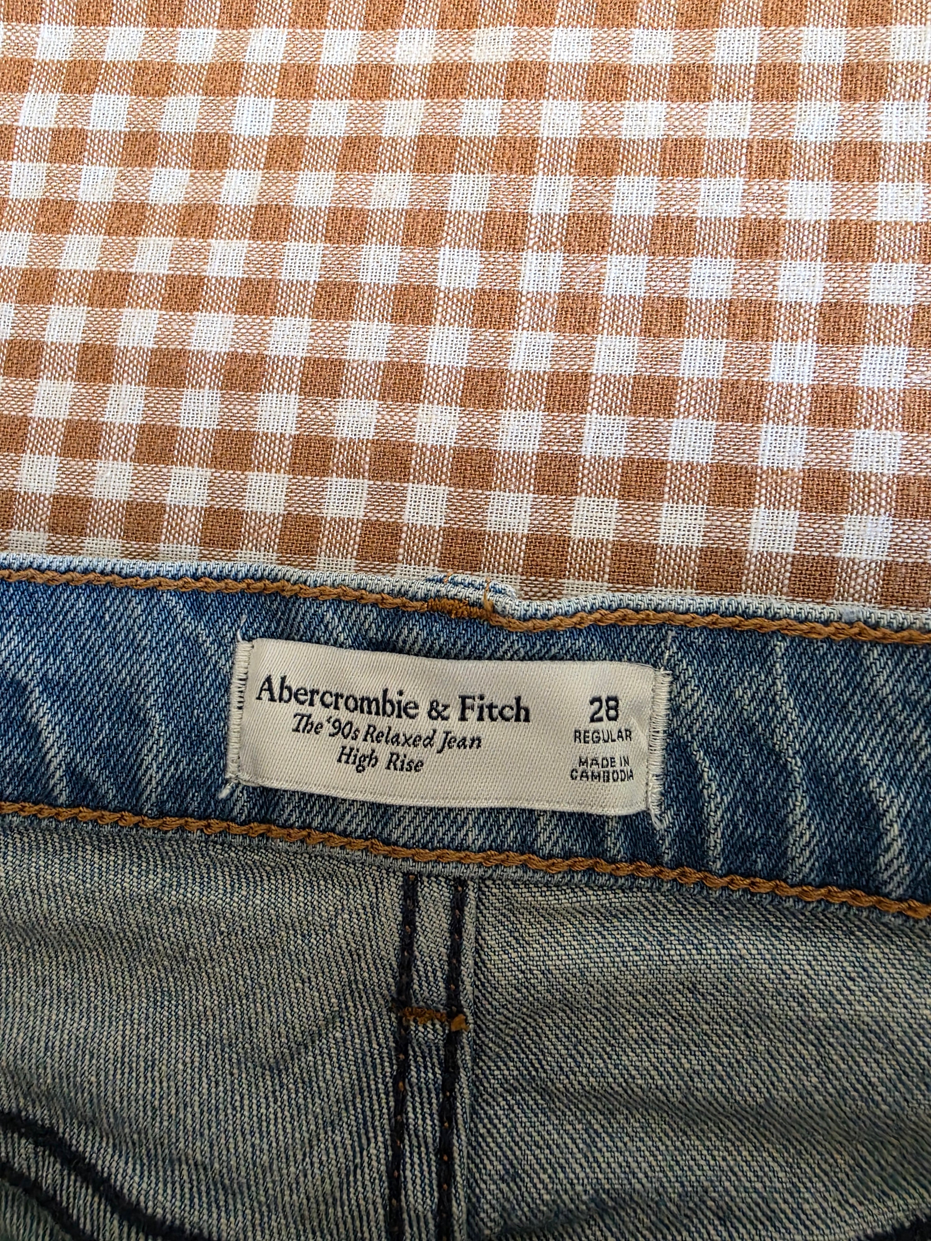 Abercrombie 90s Relaxed Jeans (28)