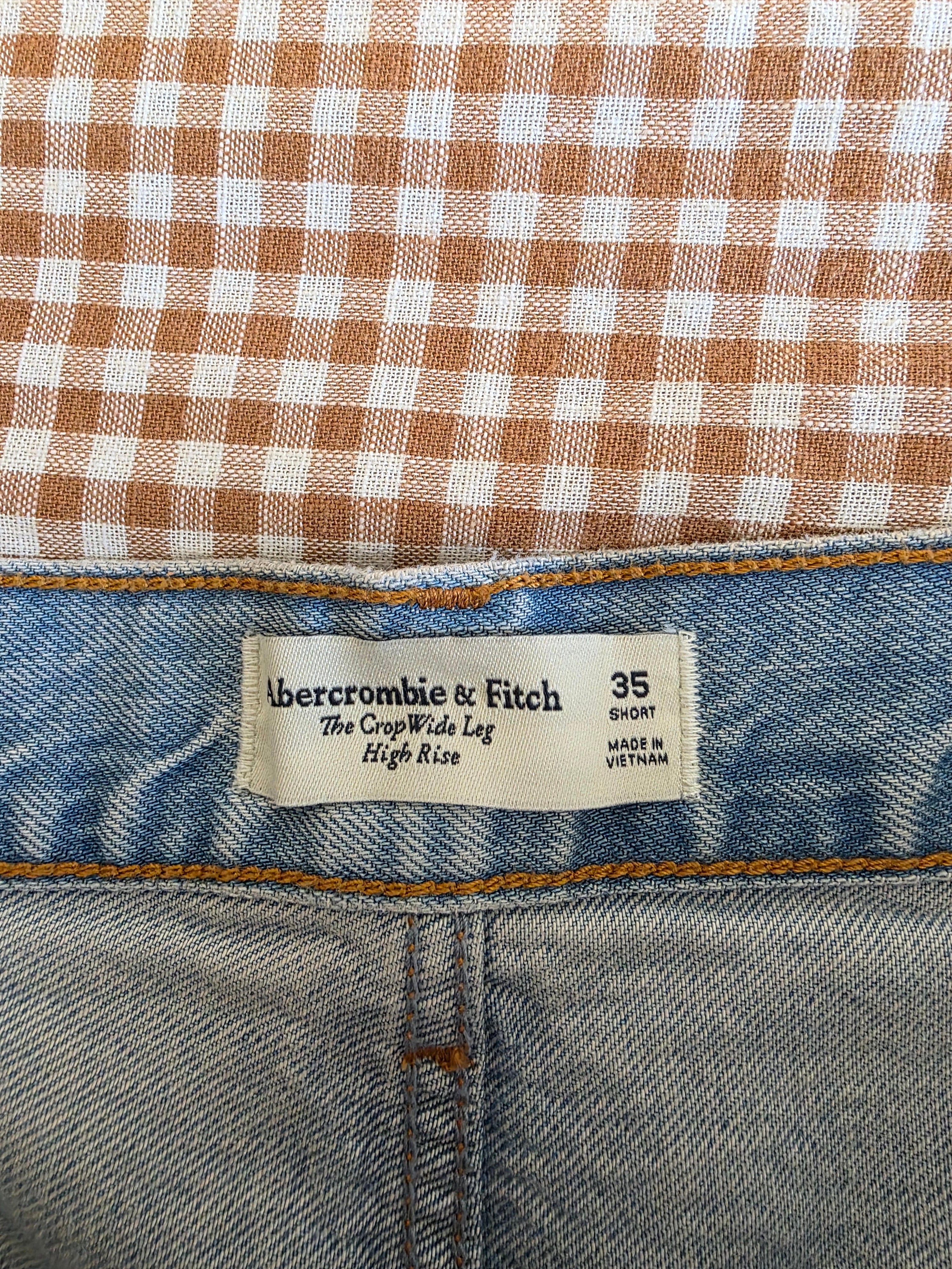 NEW Abercrombie Wide Leg Crop Jeans (35 short)