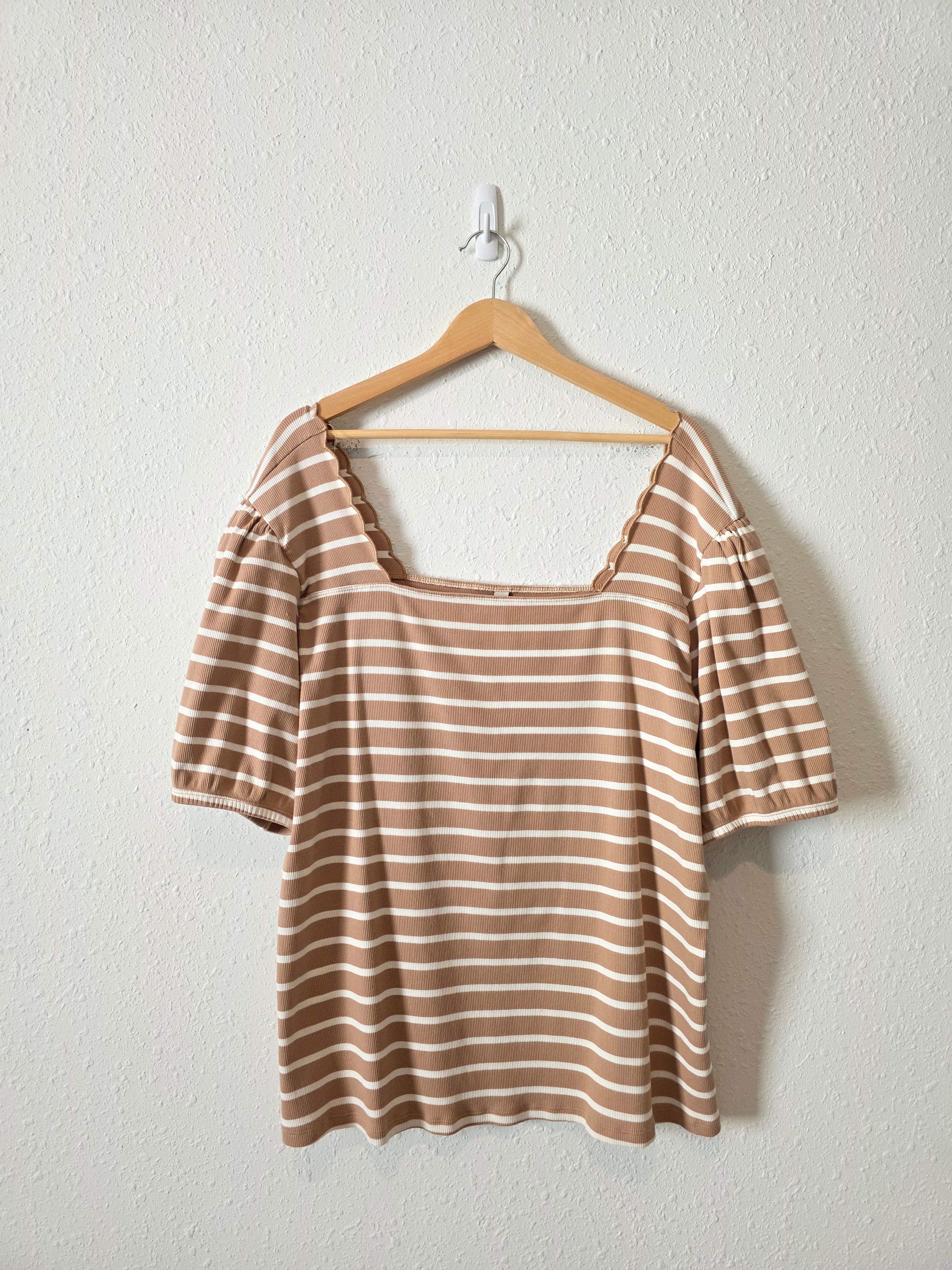 Striped Squareneck Puff Sleeve Top (4X)