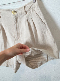 Crescent Linen Relaxed Shorts (M)