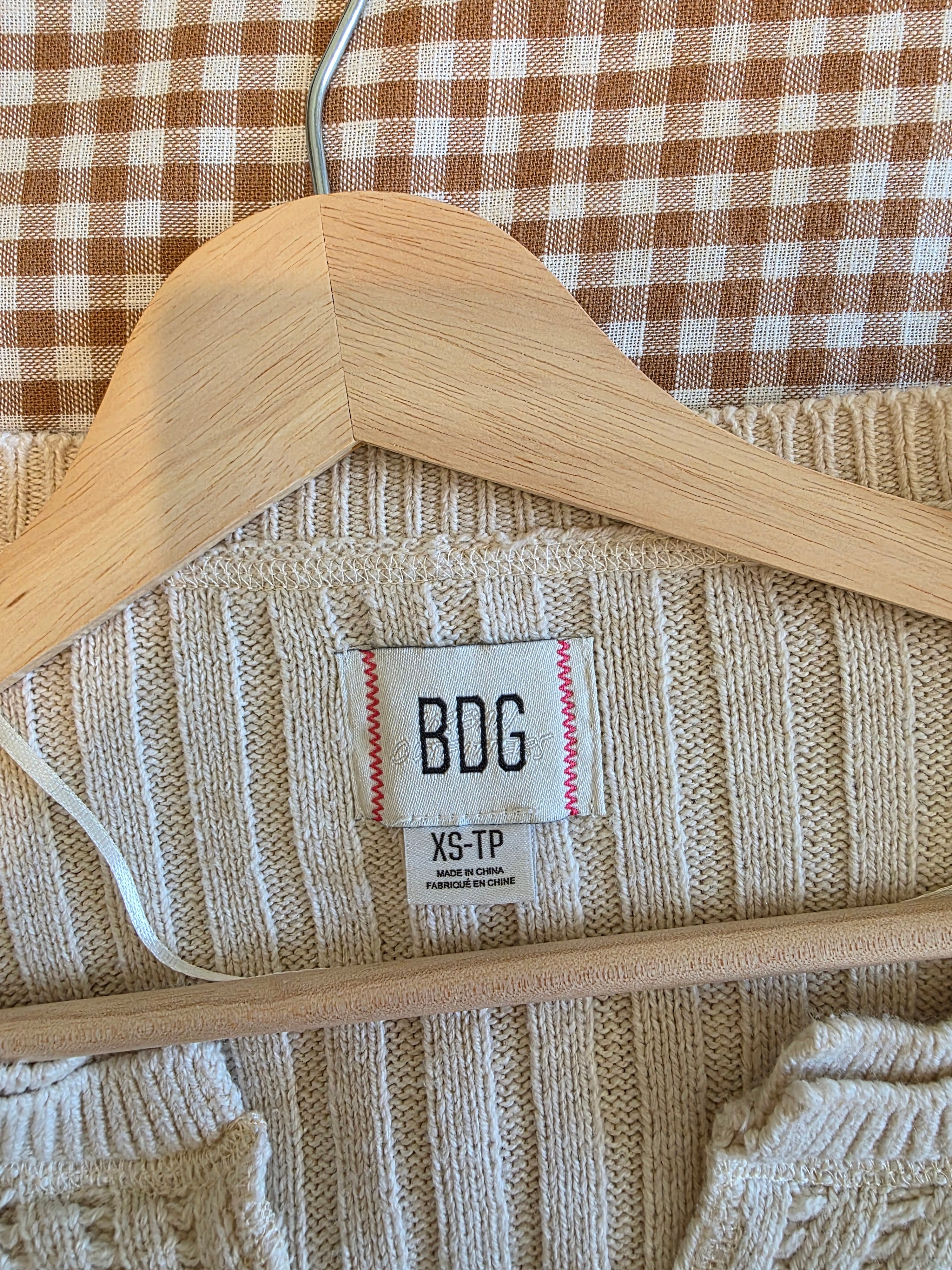 BDG Oversized Ribbed Sweater (XS)