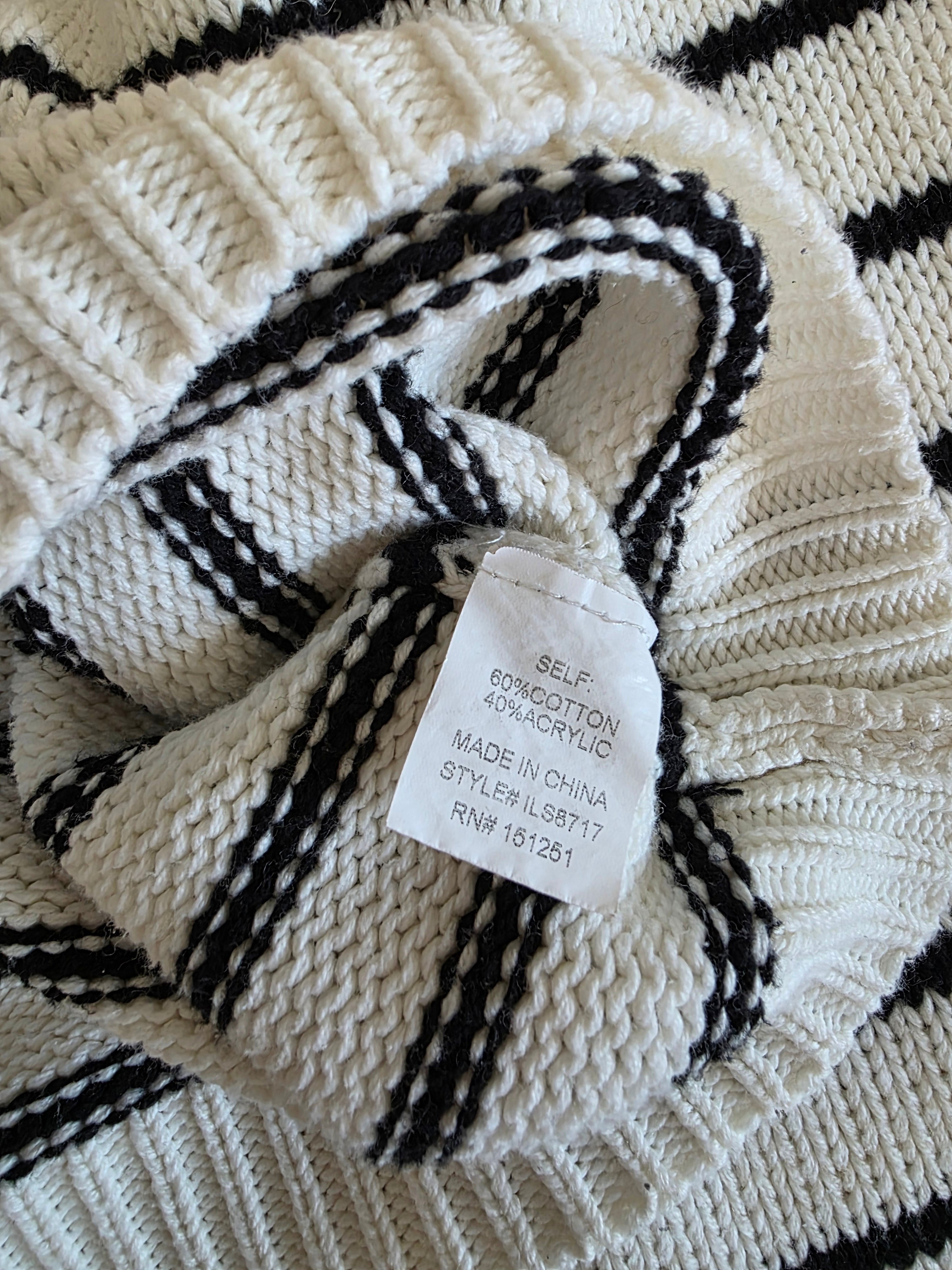 In Loom Striped Henley Sweater (L)