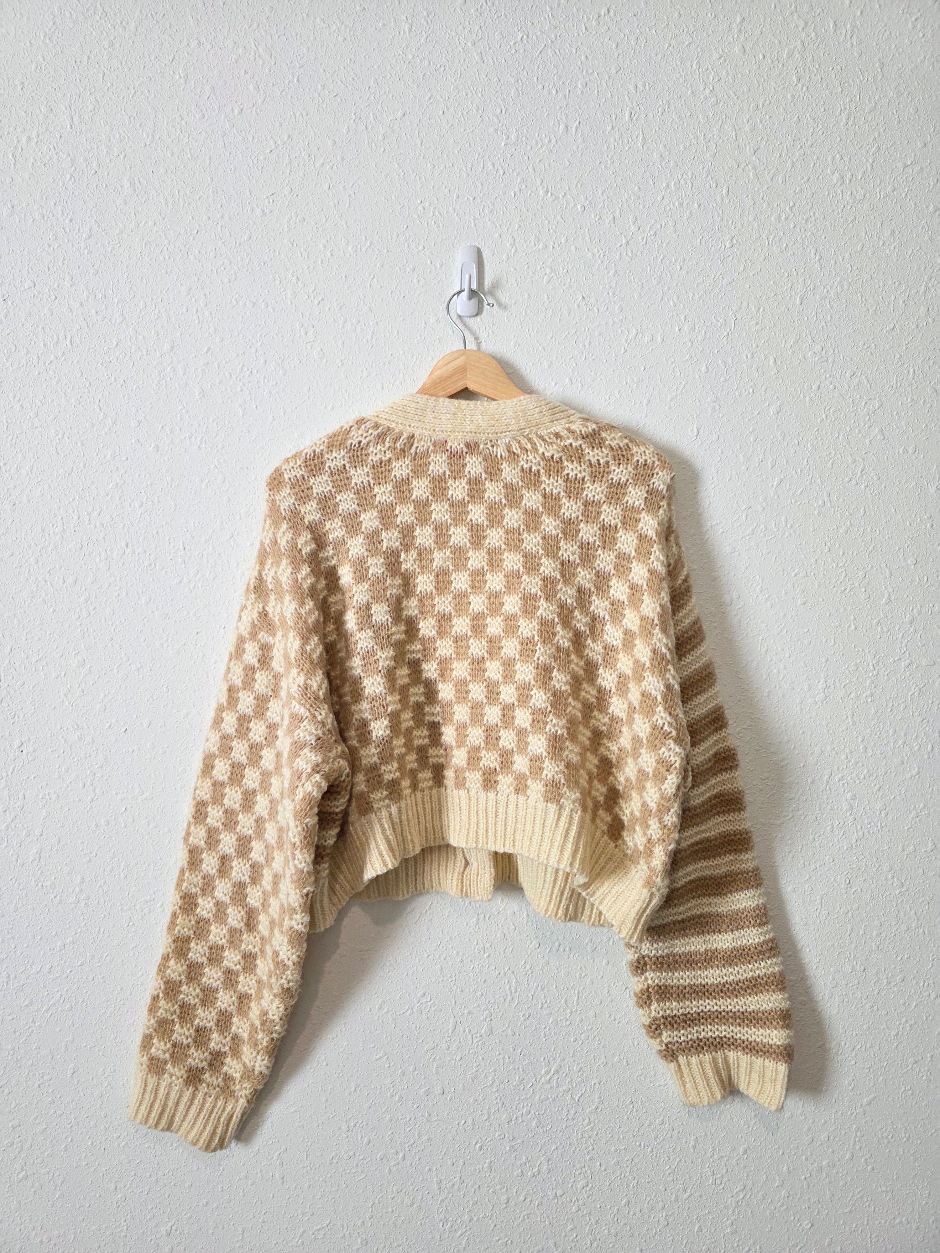 Neutral Checkered Cardigan (M)