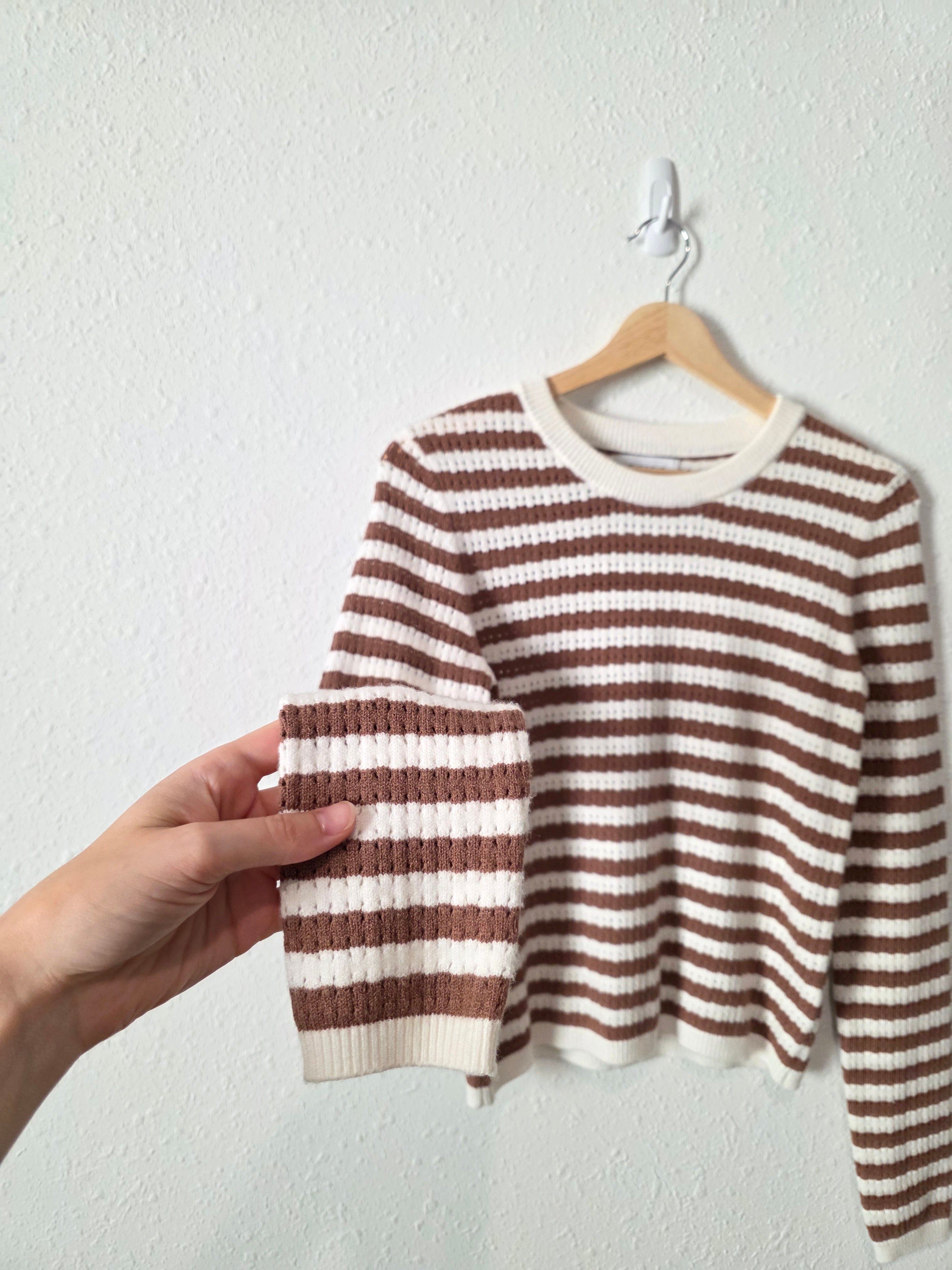 Evereve Striped Knit Sweater (XS)