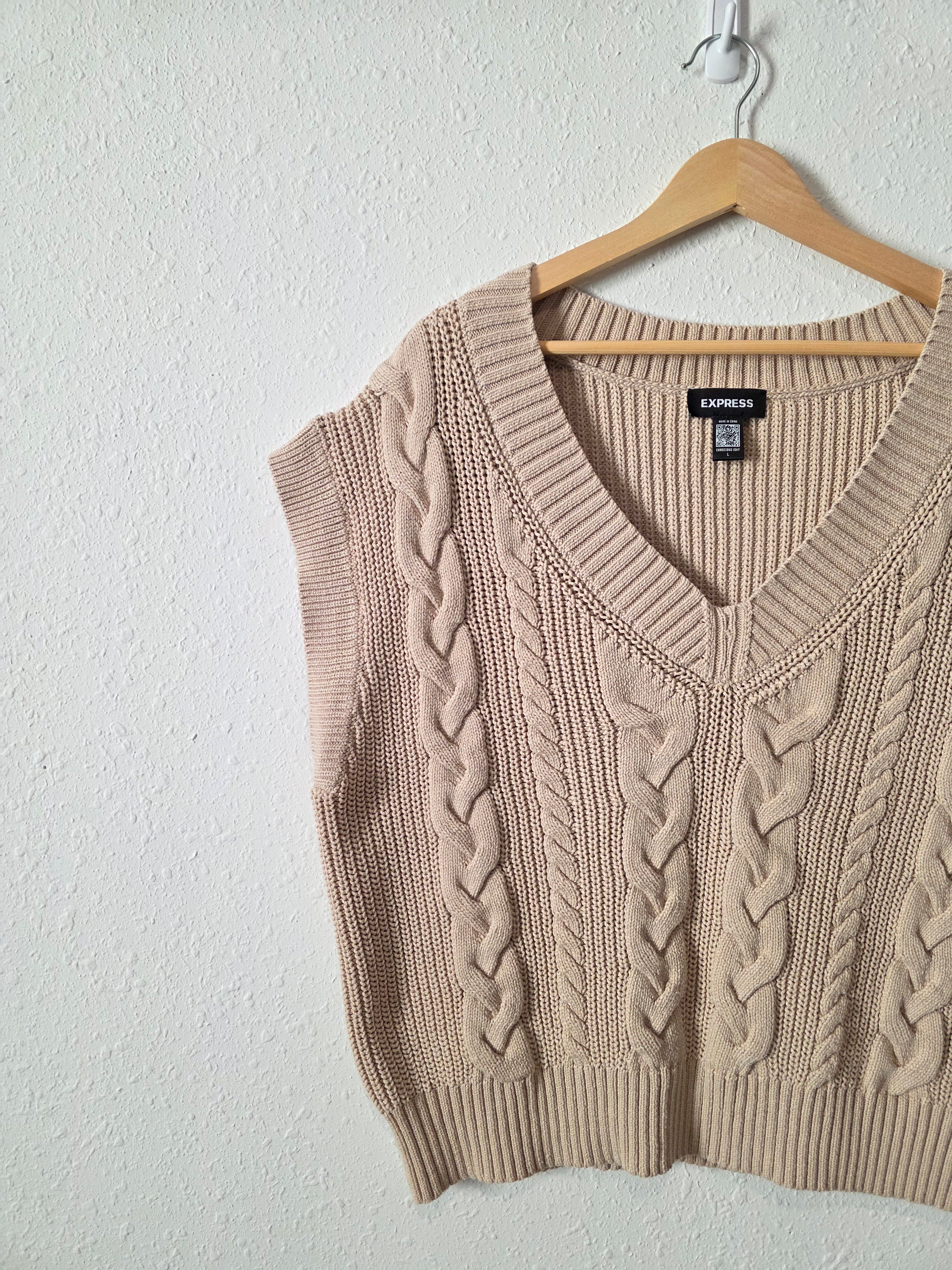Cable Knit Sweater Vest (L)