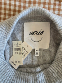 NEW Aerie Cozy Cable Knit Sweater (M)